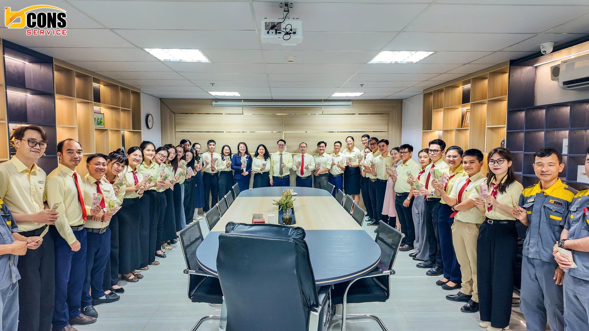 Bcons Service - 🌸 RỘN RÀNG KHAI XUÂN - ĐÓN TÀI LỘC CÙNG... | Facebook