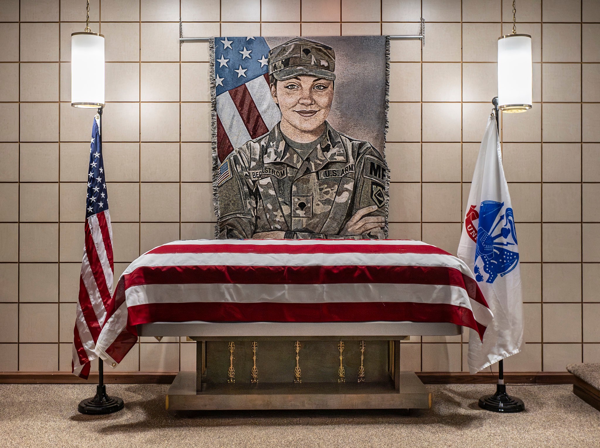 Navyseals - U.S. Army Spc. Sarah Beckstrom, a 20-year-old... | Facebook