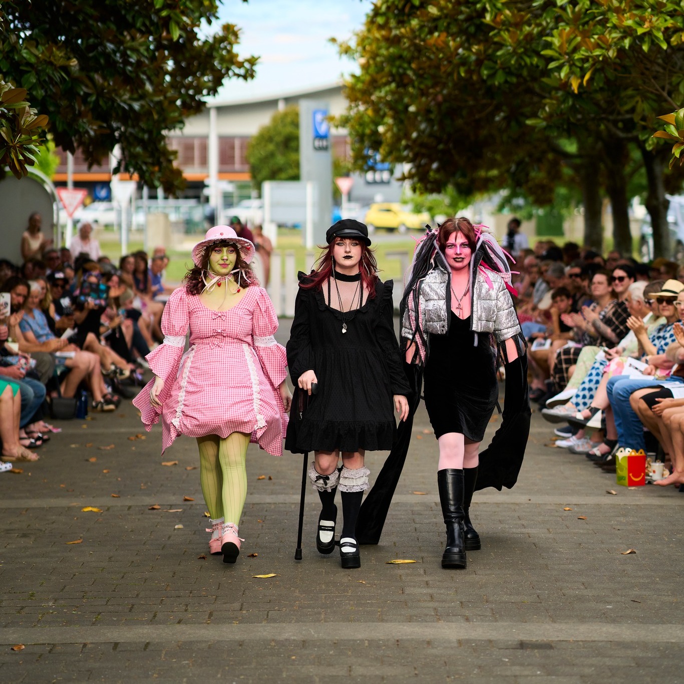 Kris Conway - Uchūjin NZ Diploma in Fashion [Level 5]. “Uchūjin 