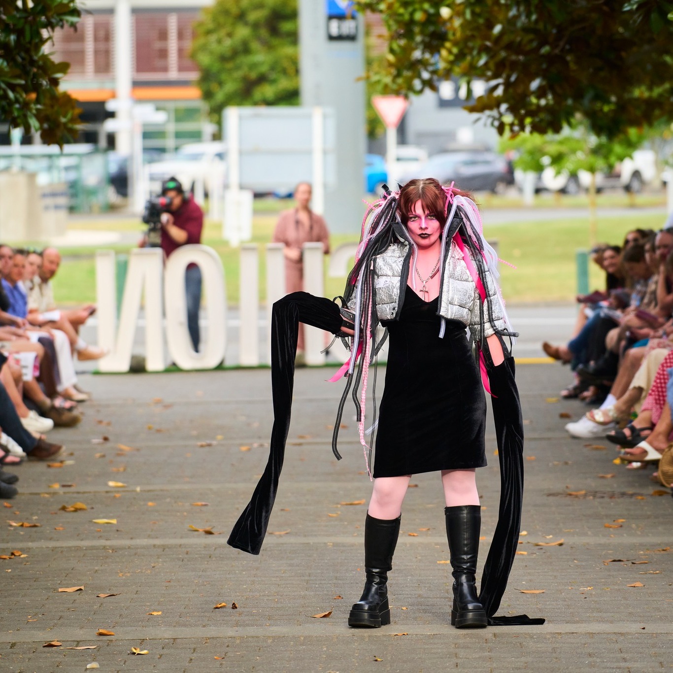 Kris Conway - Uchūjin NZ Diploma in Fashion [Level 5]. “Uchūjin 