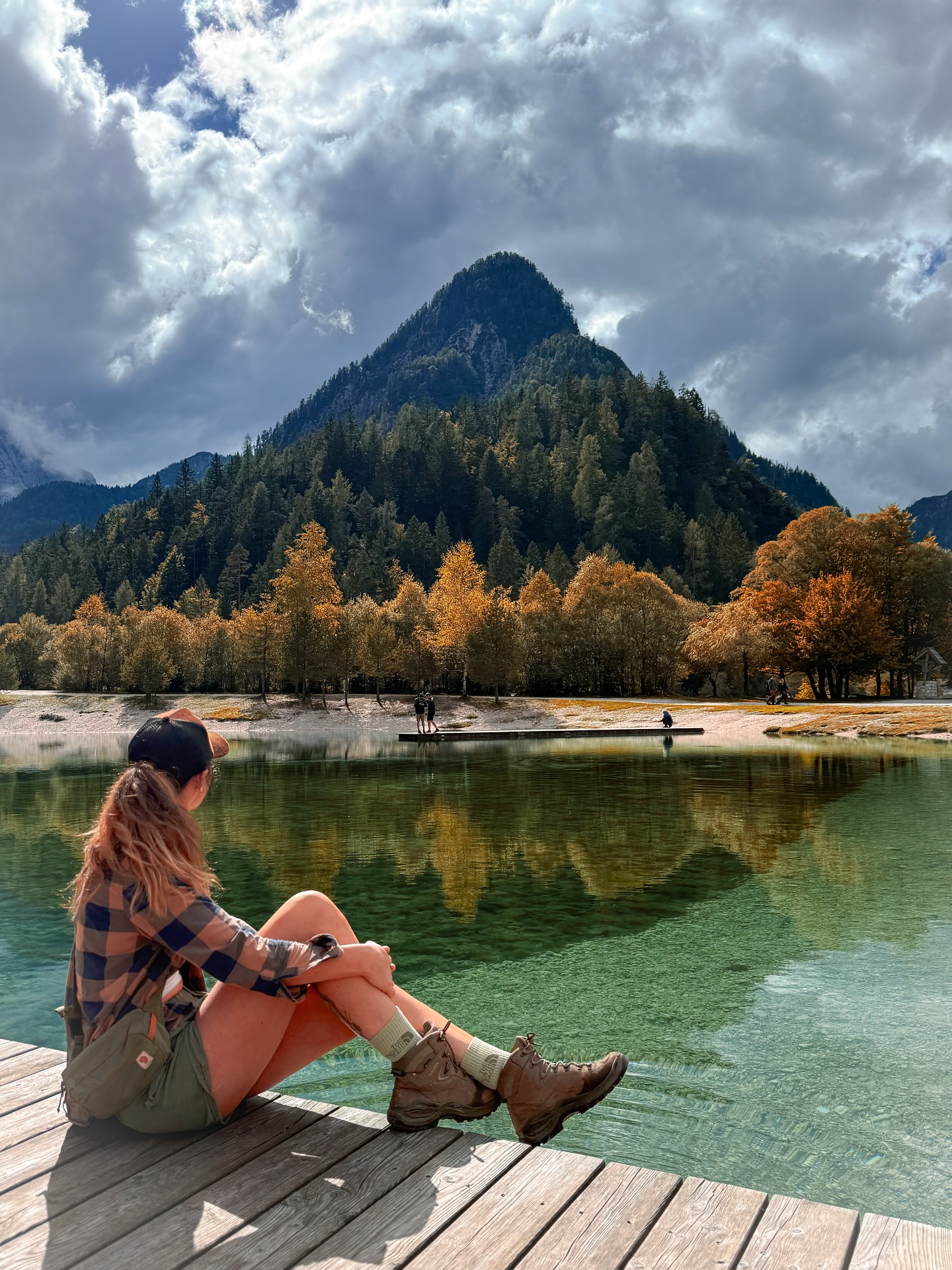 Nat - Nat added a new photo — at Autumn Feels.