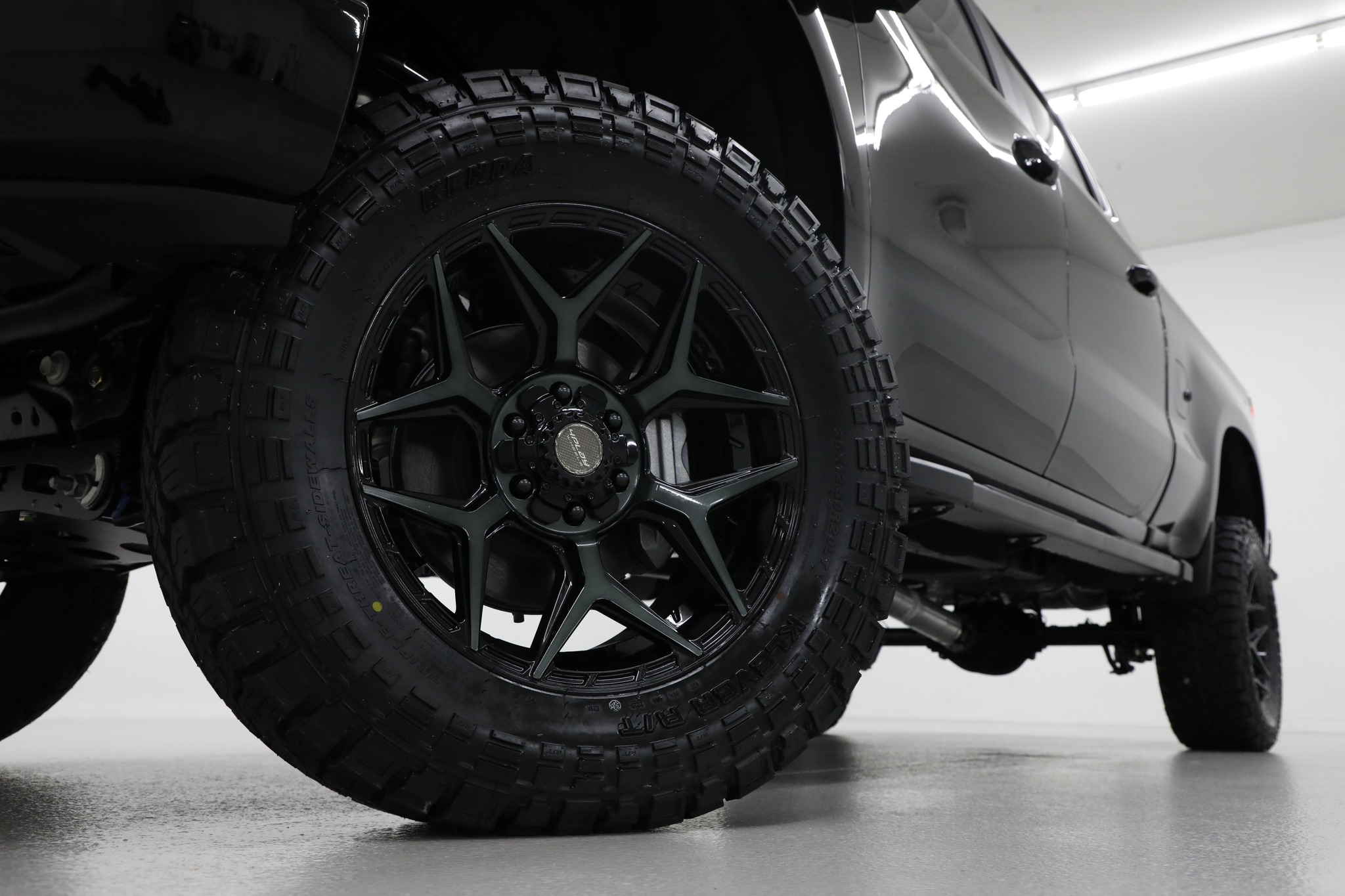 Jim - 📷Click here to view more DETAILED PHOTOS of this EXACT vehicle ...