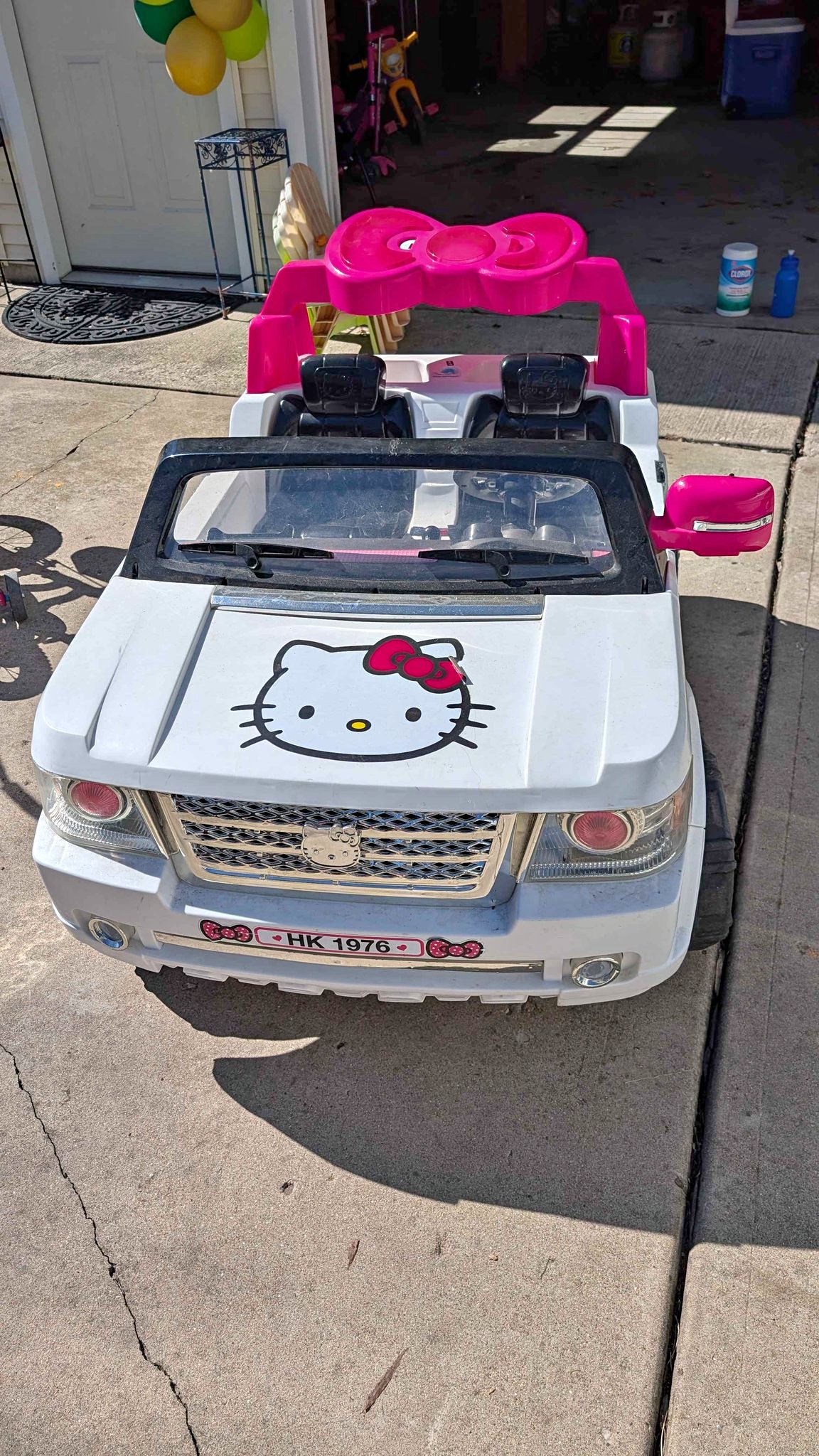Best HD Pictures about  Hello Kitty Power Wheel  with No AI Images
