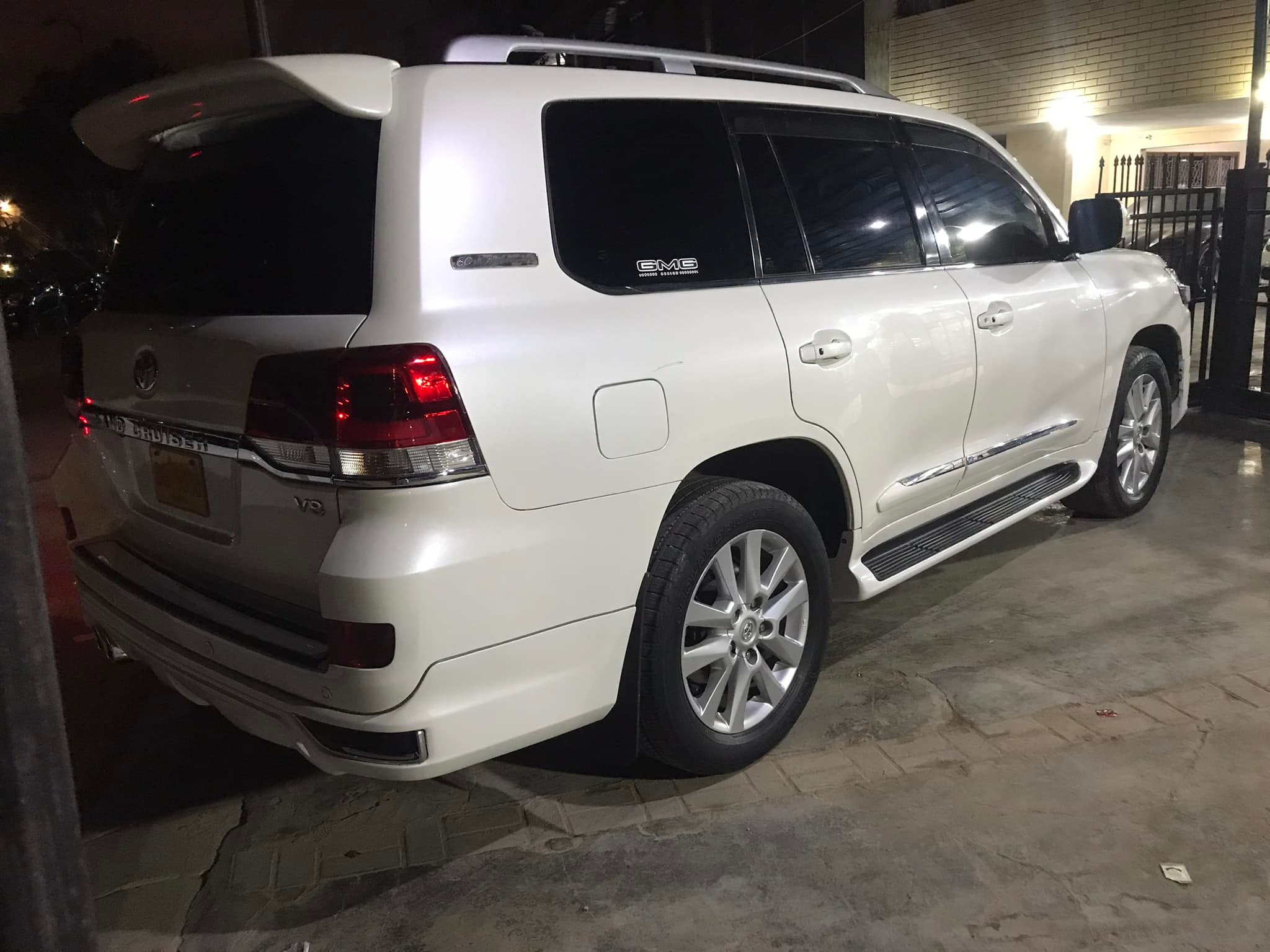 Rasheed AUTOS | Karachi
