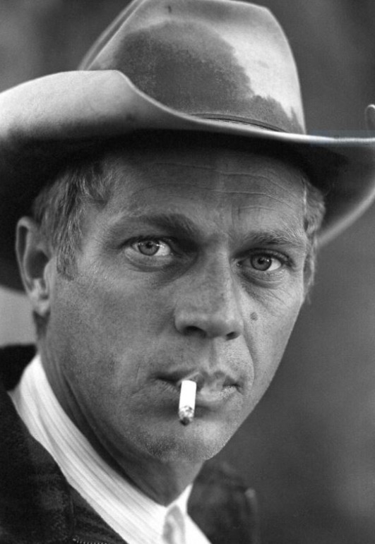 Classic - Steve McQueen during a camping and hunting trip in the Mojave ...