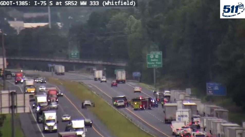 I-75 N crash blocks all lanes in Whitfield County