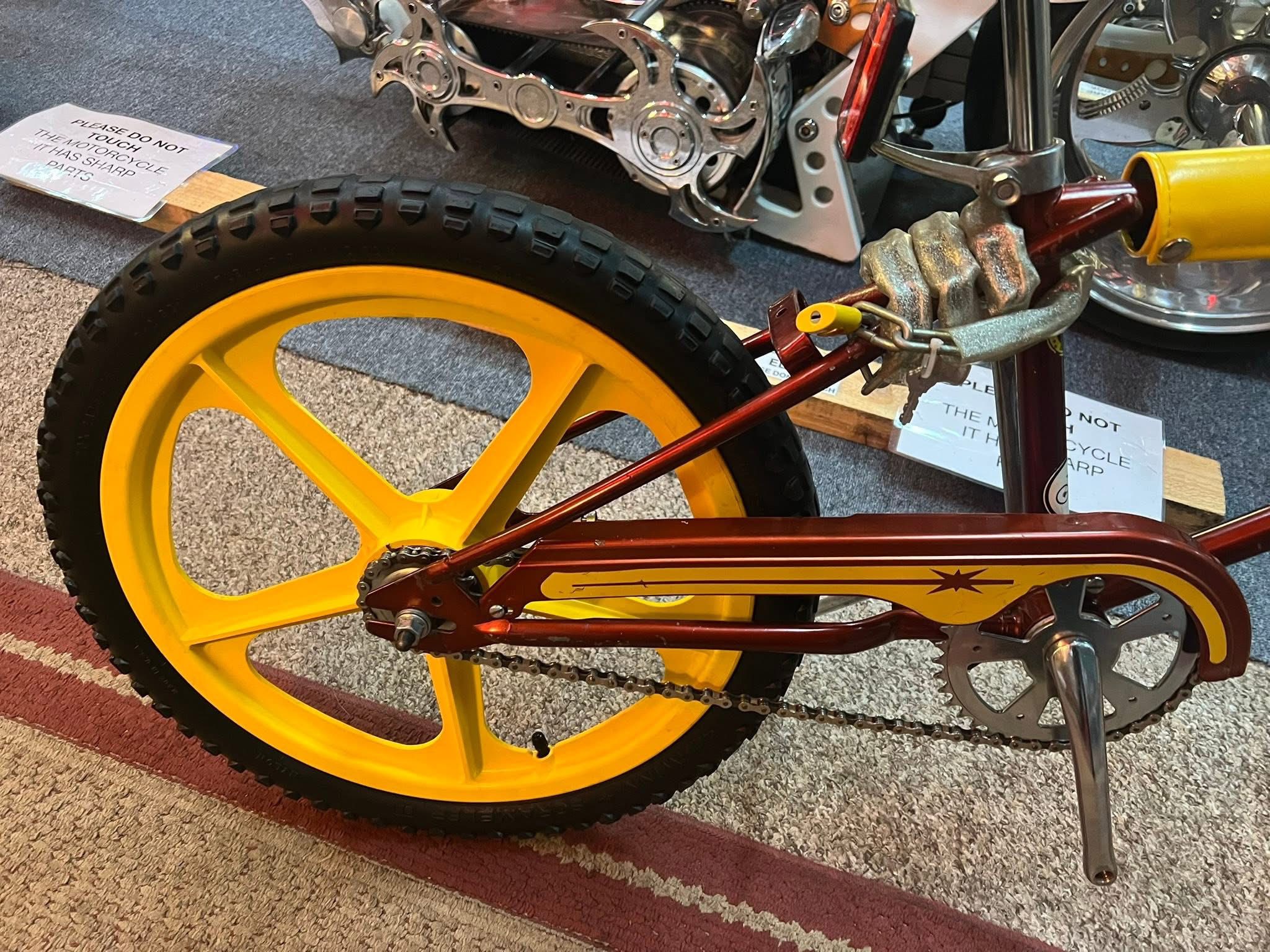 Vintage Schwinn 1980 Mag Scrambler BMX bike review