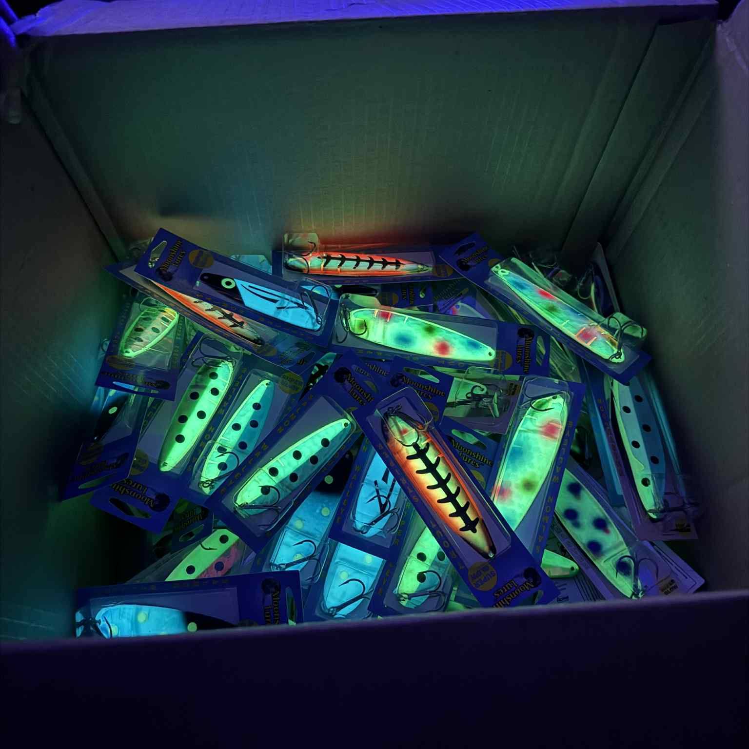 best glow in the dark fishing lures 2021 Aramish GloCast Mini The BOS Fabrication Glow Can Lure Charger is the ultimate tool for anglers looking to maximize the effectiveness of their glow Glow-in-the-dark fishing lures for night