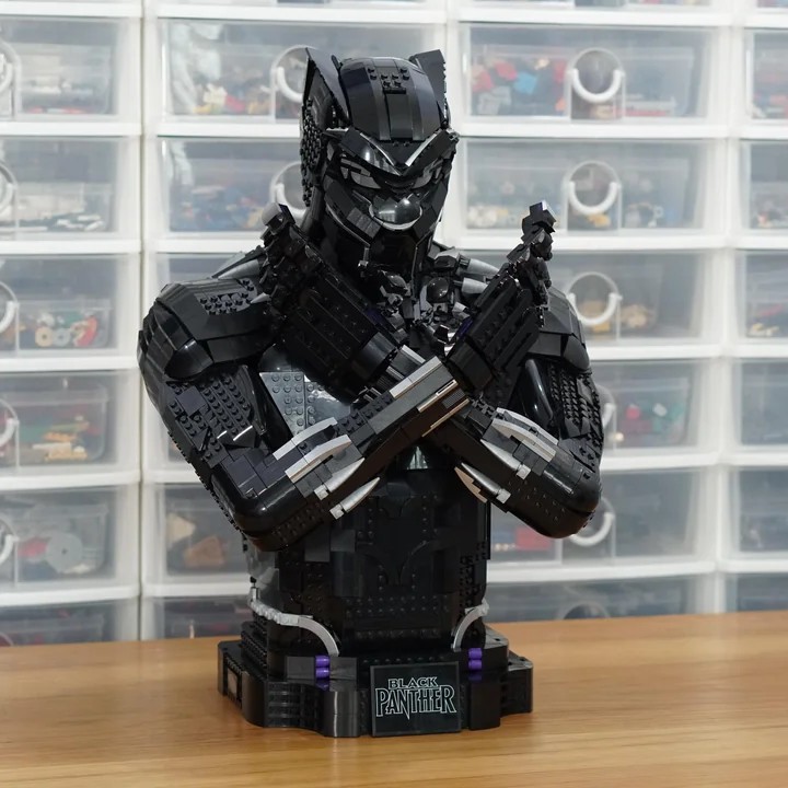 lego black panther mech