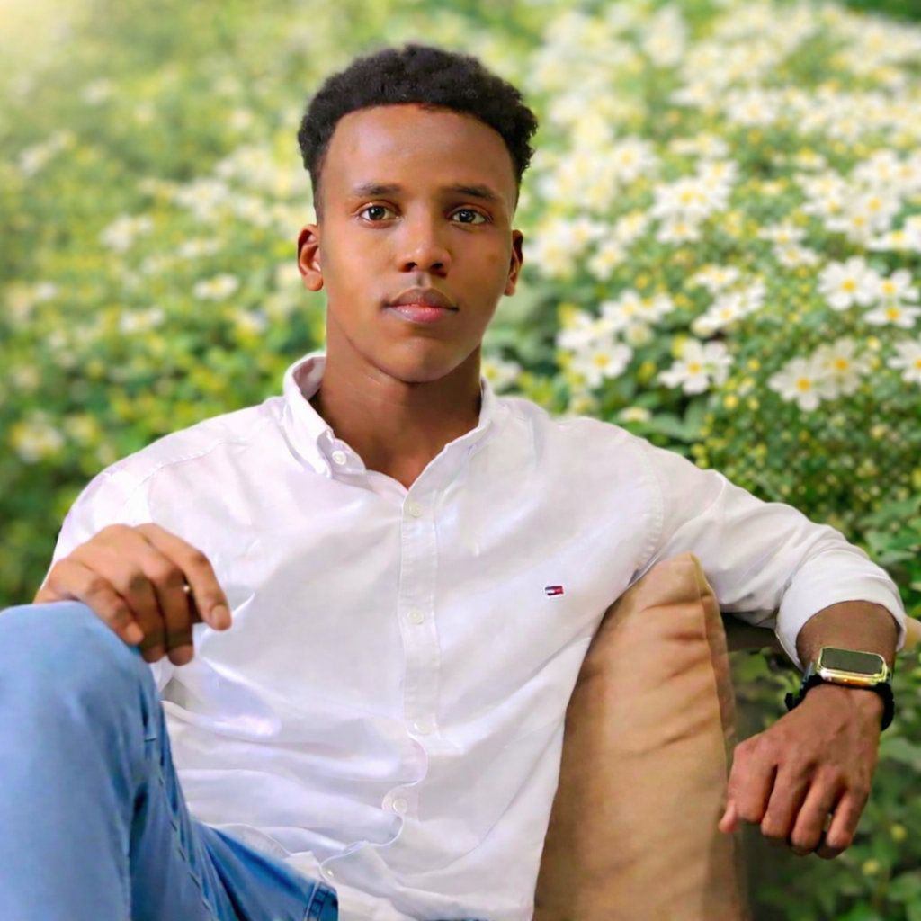 Axmad Zaki Caamir