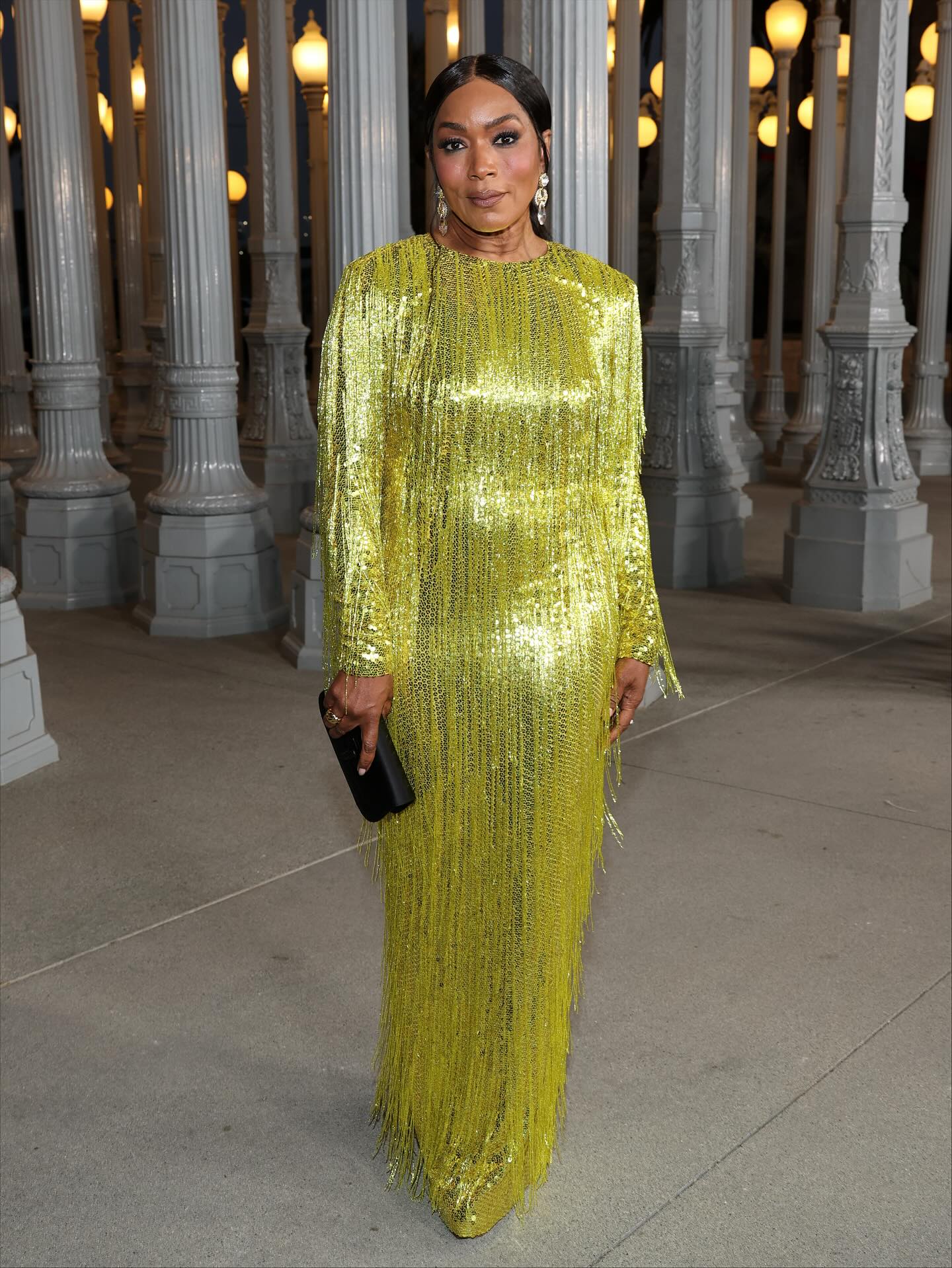 Angela Bassett kicks off the carpet in Gucci at the LACMA Art+Film Gala on Saturday night in Los Angeles. Head to Just Jared for more coverage! # AngelaBassett #LACMAgala Photos: Getty