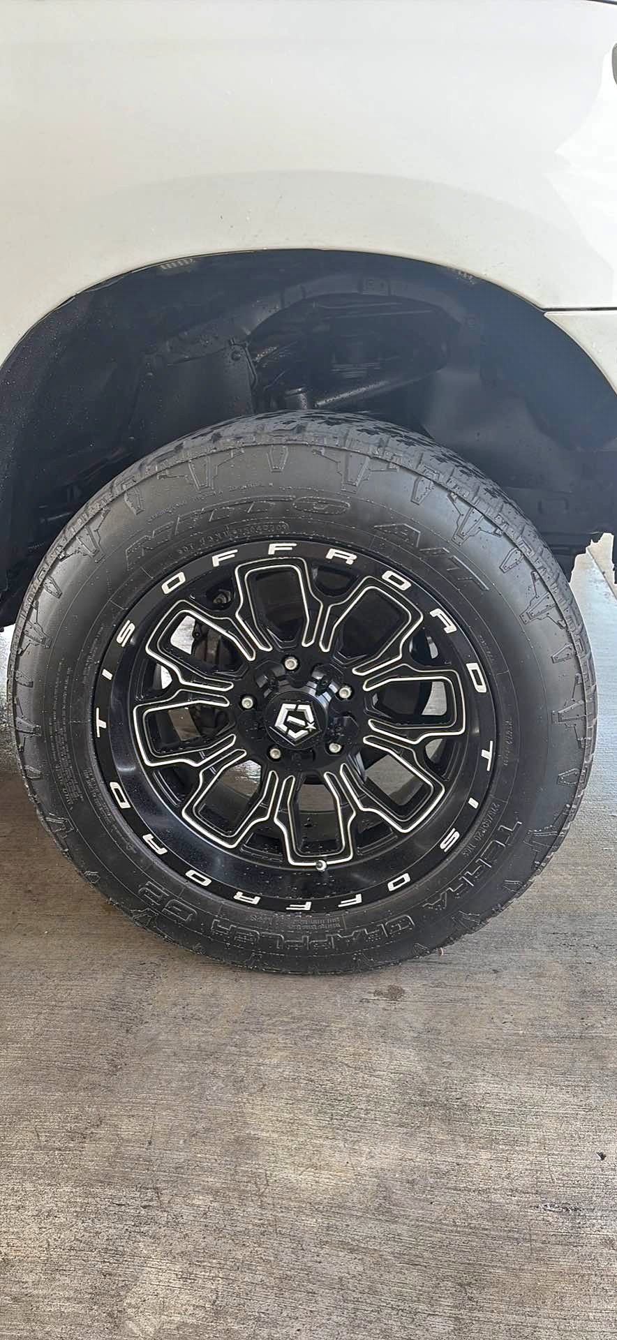 Tis Off-road Wheels With 33s - Car Wheels, Tires & Parts - Knoxville ...