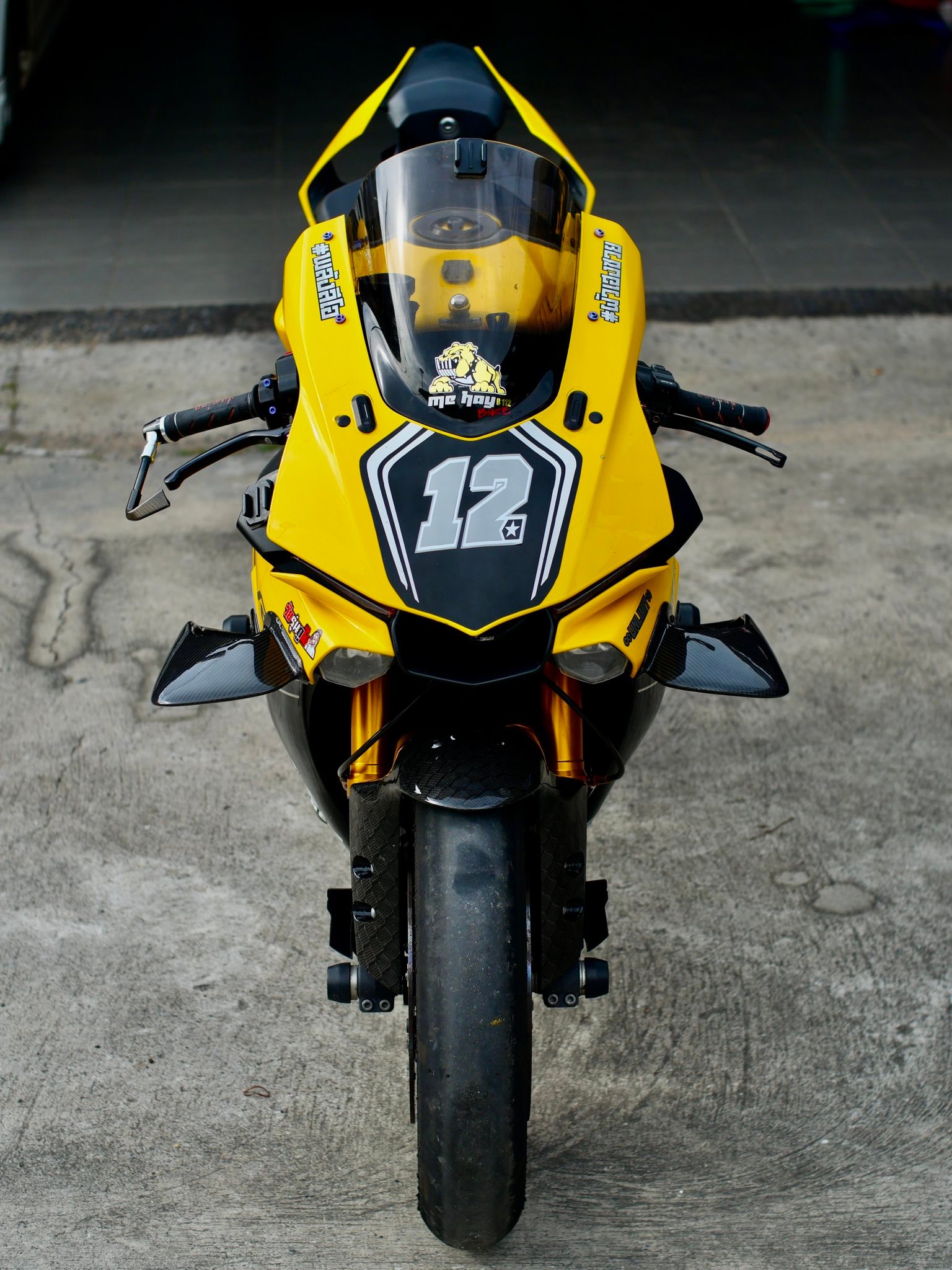 Yamaha R6-R1 / FORUM | Winglets R1 2025 Style 🖤💛 | Facebook