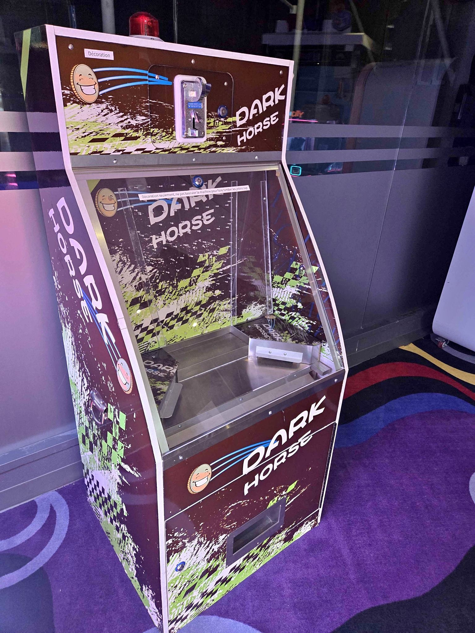 Dark Horse Coin Pusher Arcade Machine Prop - Slot Machines - Repentigny ...