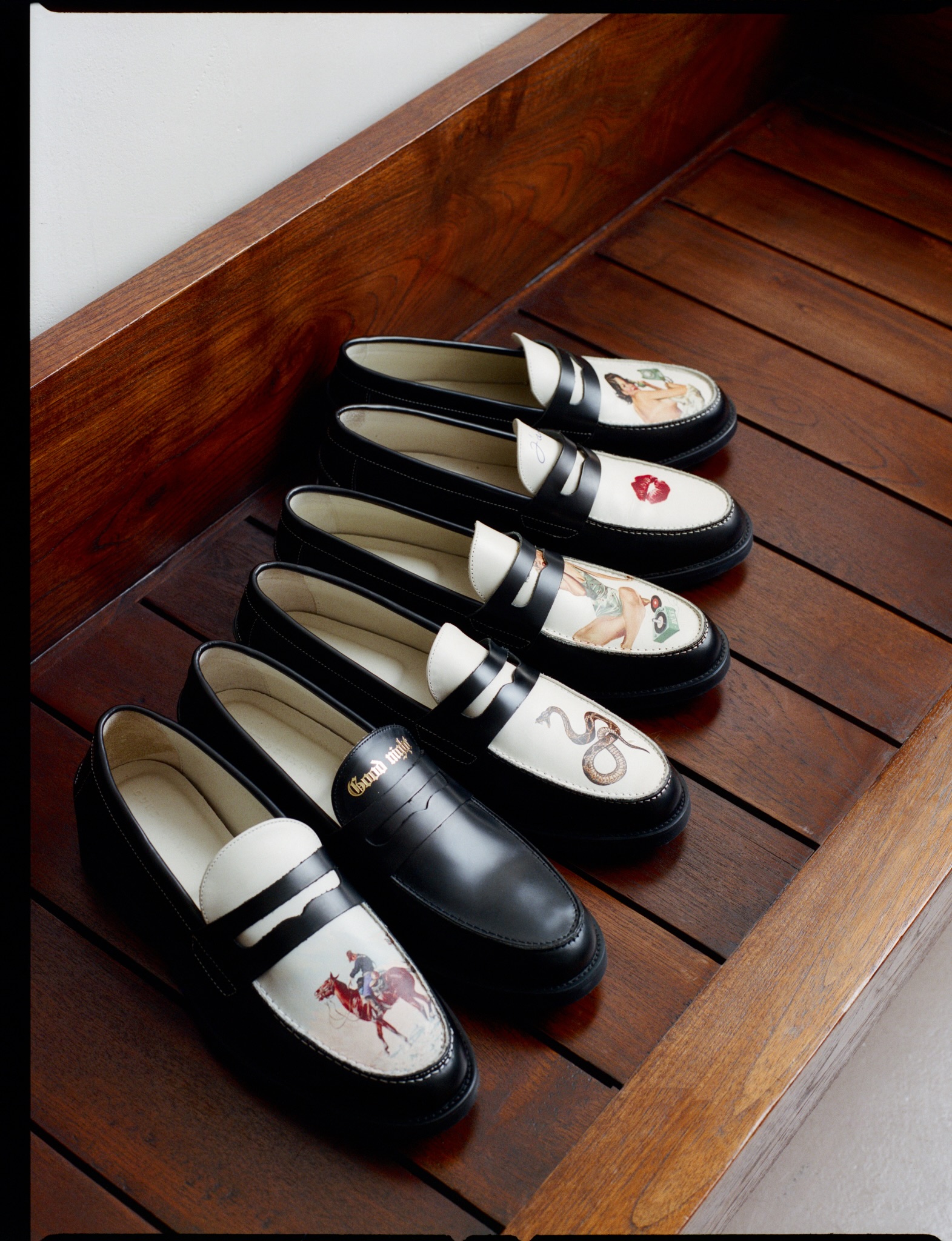 DUKE - Our Pyramid Black loafers are executed in a custom embossed 