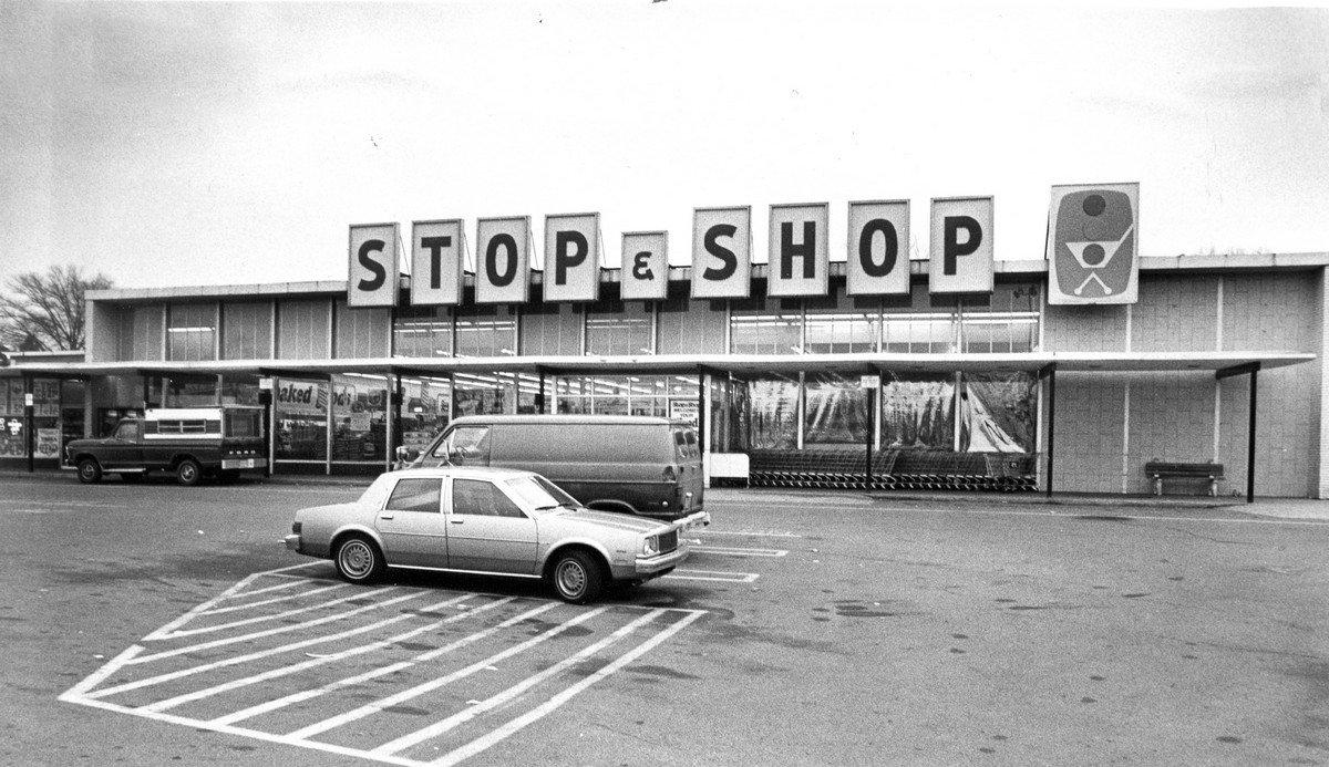 Remembering - Now this is a Stop & Shop. While I don't know when this ...