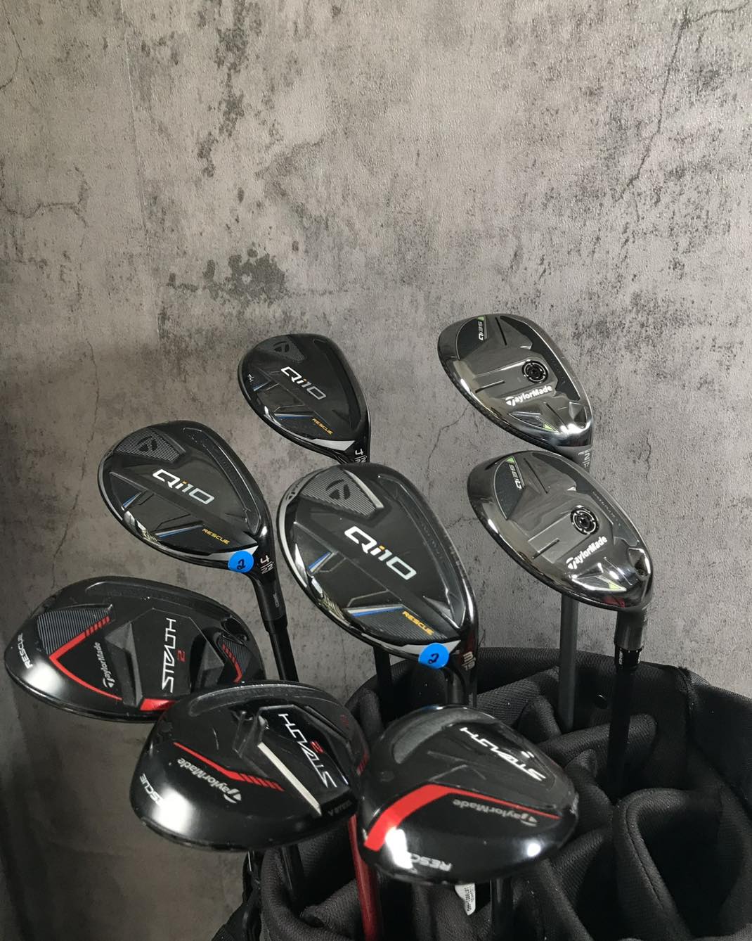 ALL TAYLORMADE HYBRIDS (If w/o stock headcover, a replacement