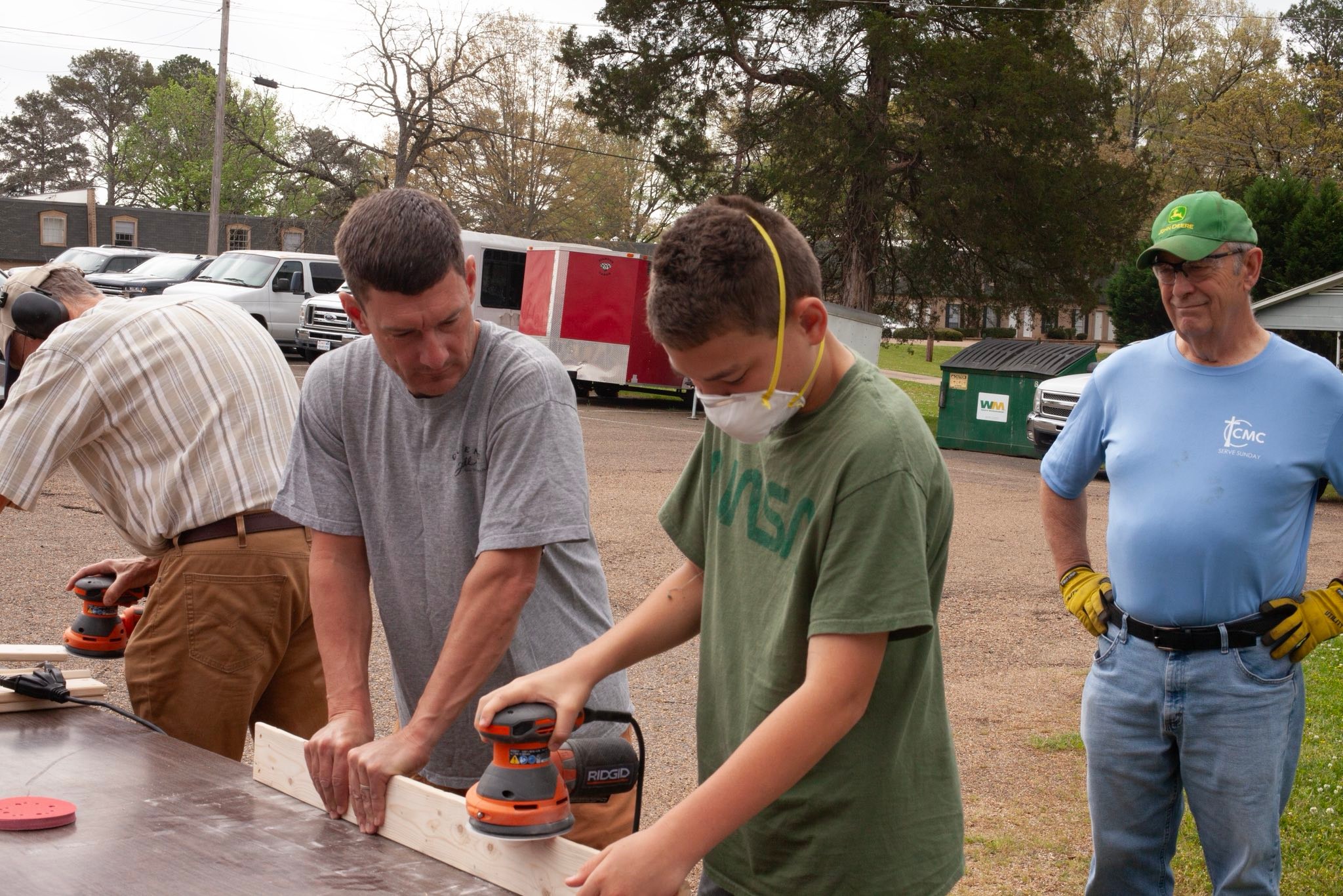 Clinton - Christmas Eve marks the 1st anniversary of our Bed Building ...