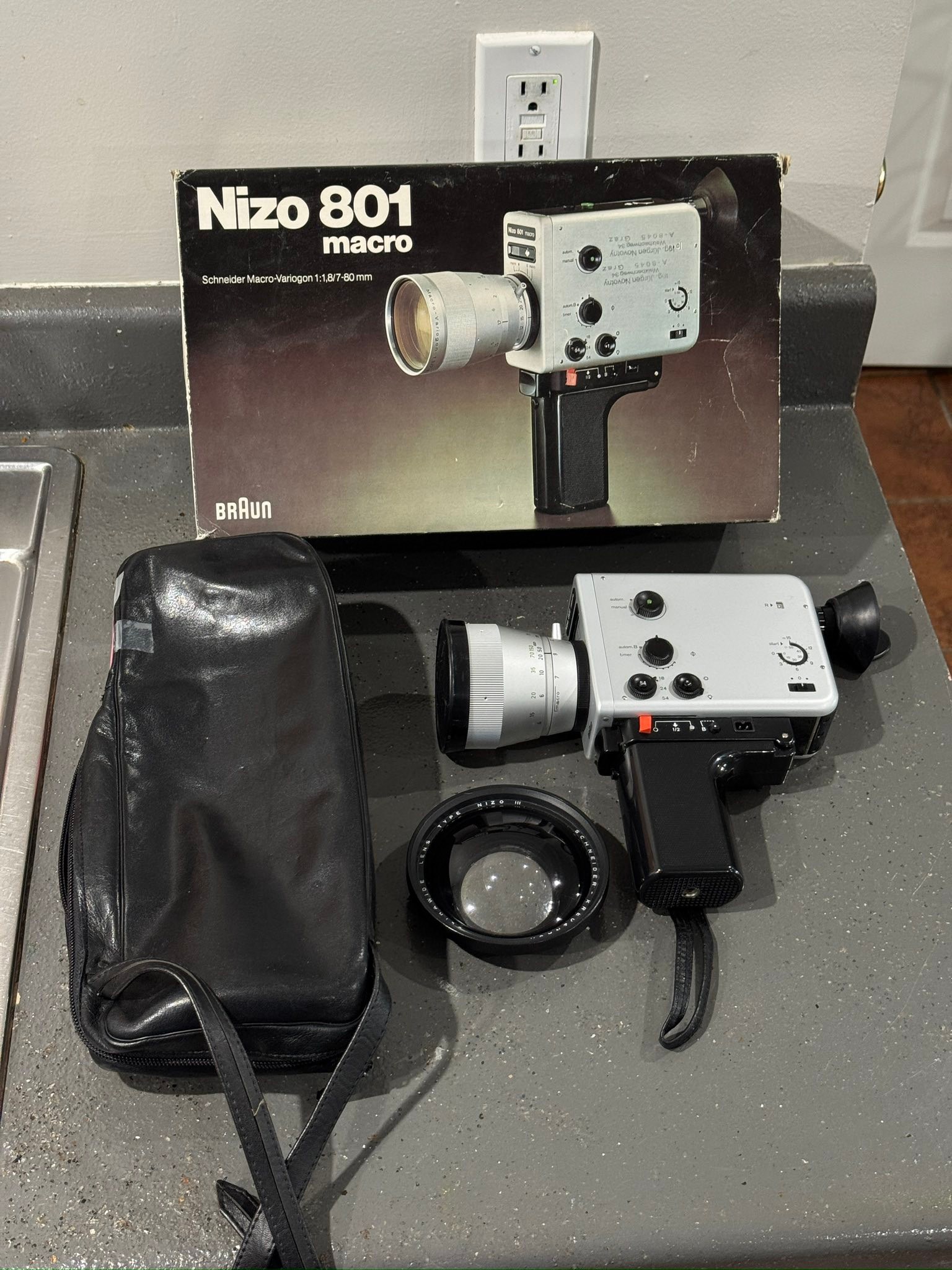 Selling Nizo 801 Macro camera with original box and accessories