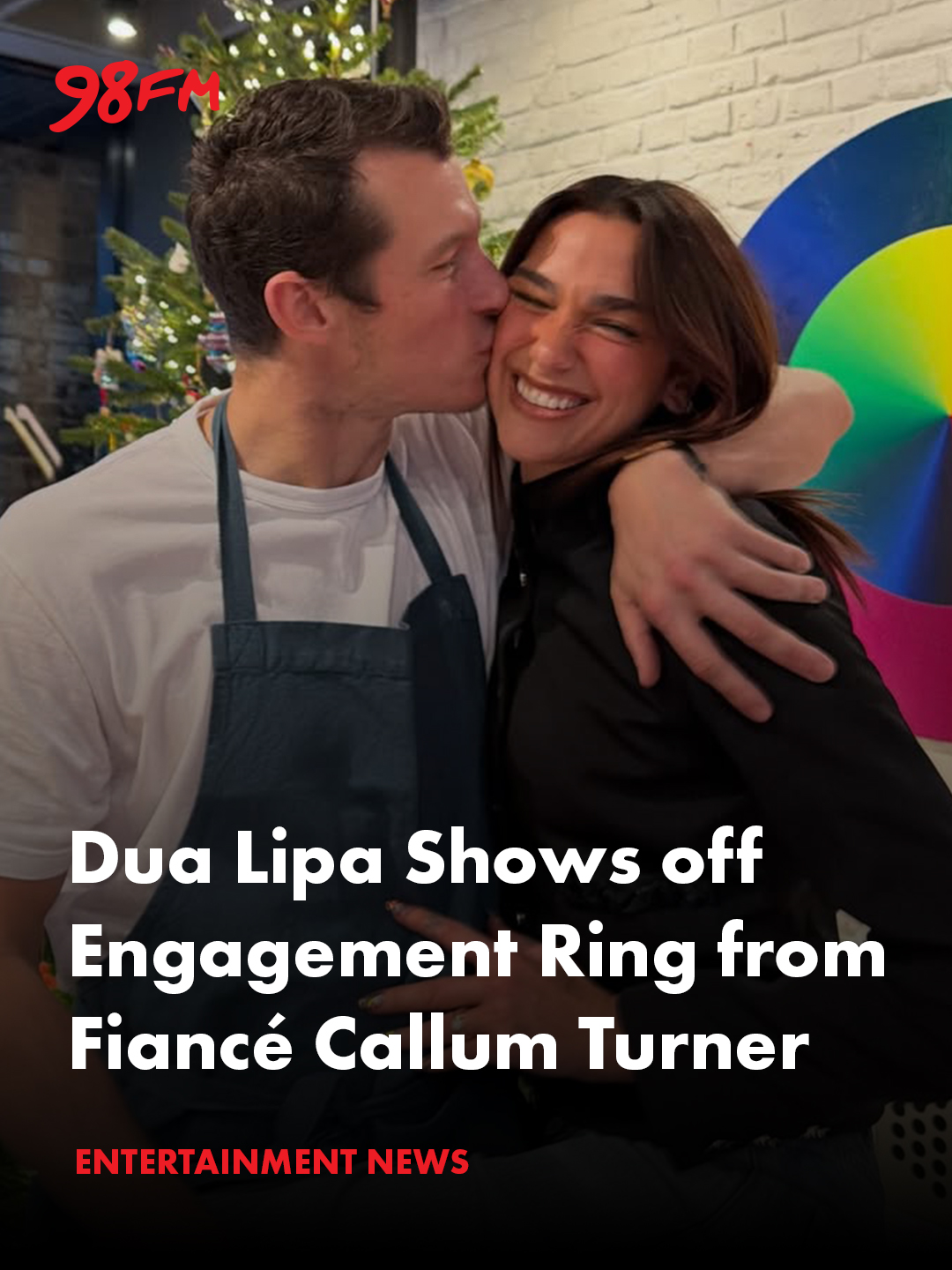 98FM - 💍 Dua Lipa shows off her engagement ring from... | Facebook