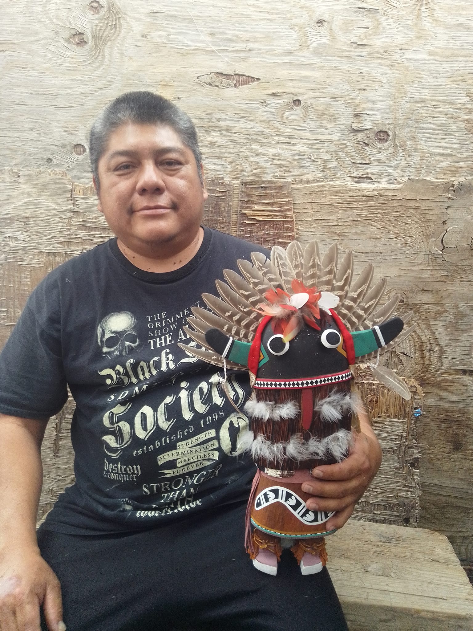 Hopi artist finishes Broad Face katsina