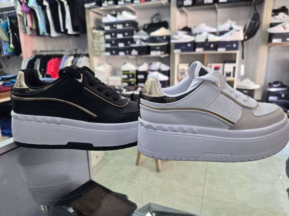 LAST FEW SIZES RETAIL ONLY €120 SIZES 36 37 39 Black , White 37