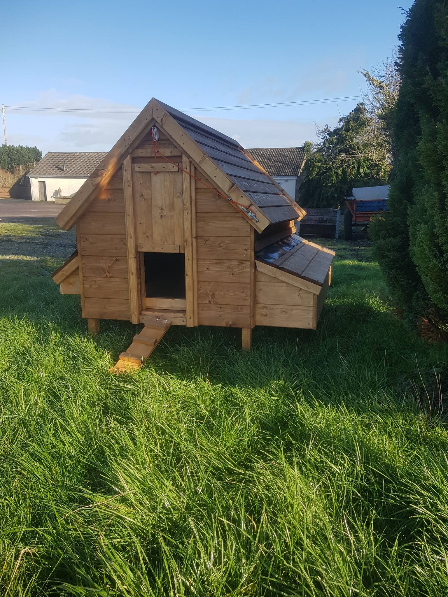 A wee 5' hen ark... - Killylea WoodCraft - Andy Robinson