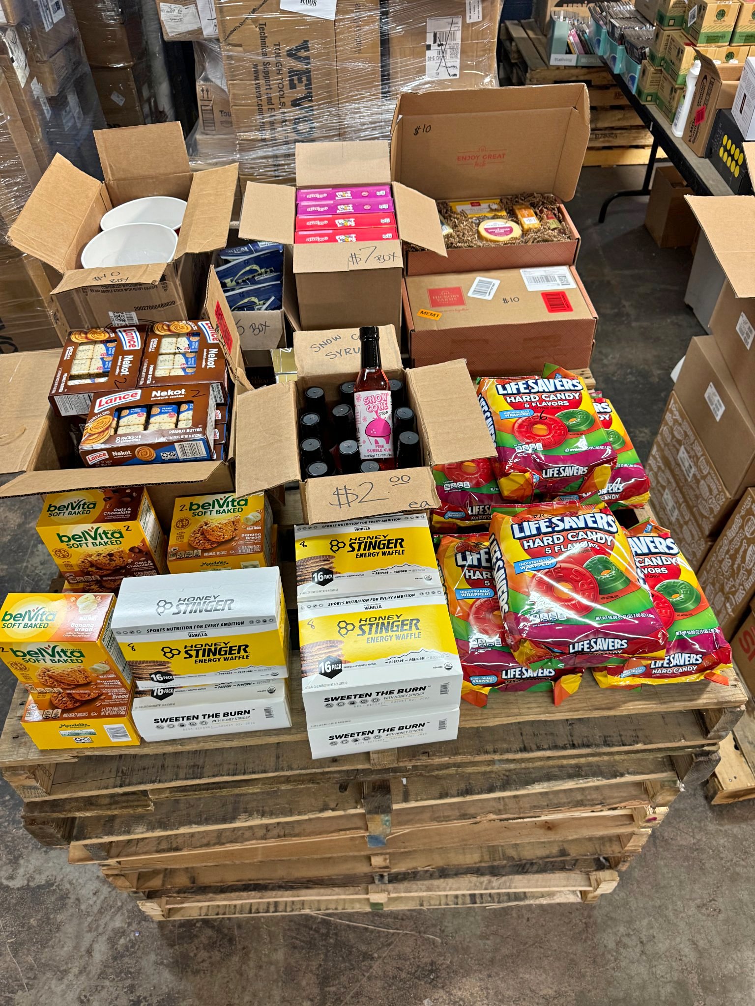 Lot's of Different Food Items NOW AVAILABLE !!! Cearl, Ships, Candy ...