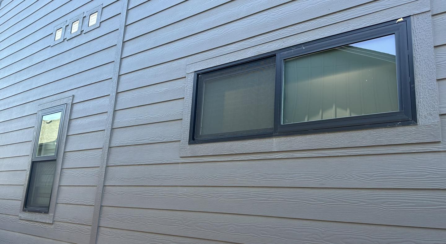 Razor's Edge Window... - Razor's Edge Window Cleaning