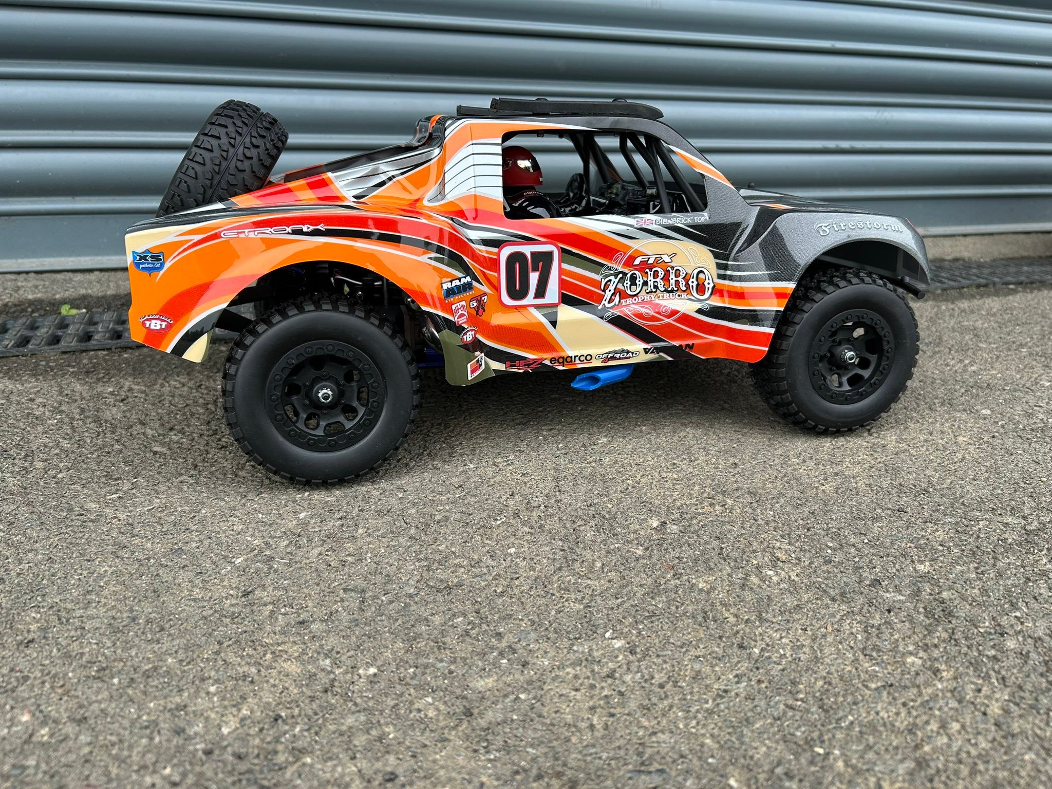 283080_8