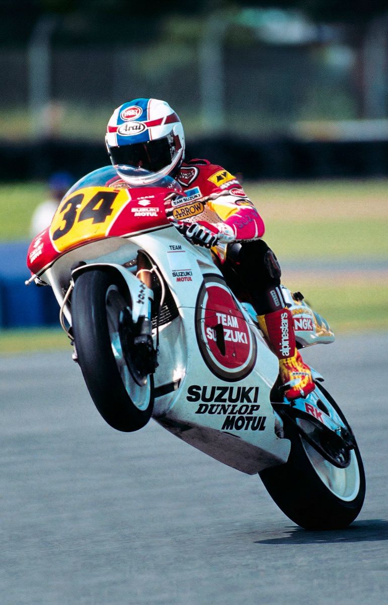 SUZUKI RGV500 - Kevin Schwantz #34 🇺🇲 • Team Lucky Strike Suzuki