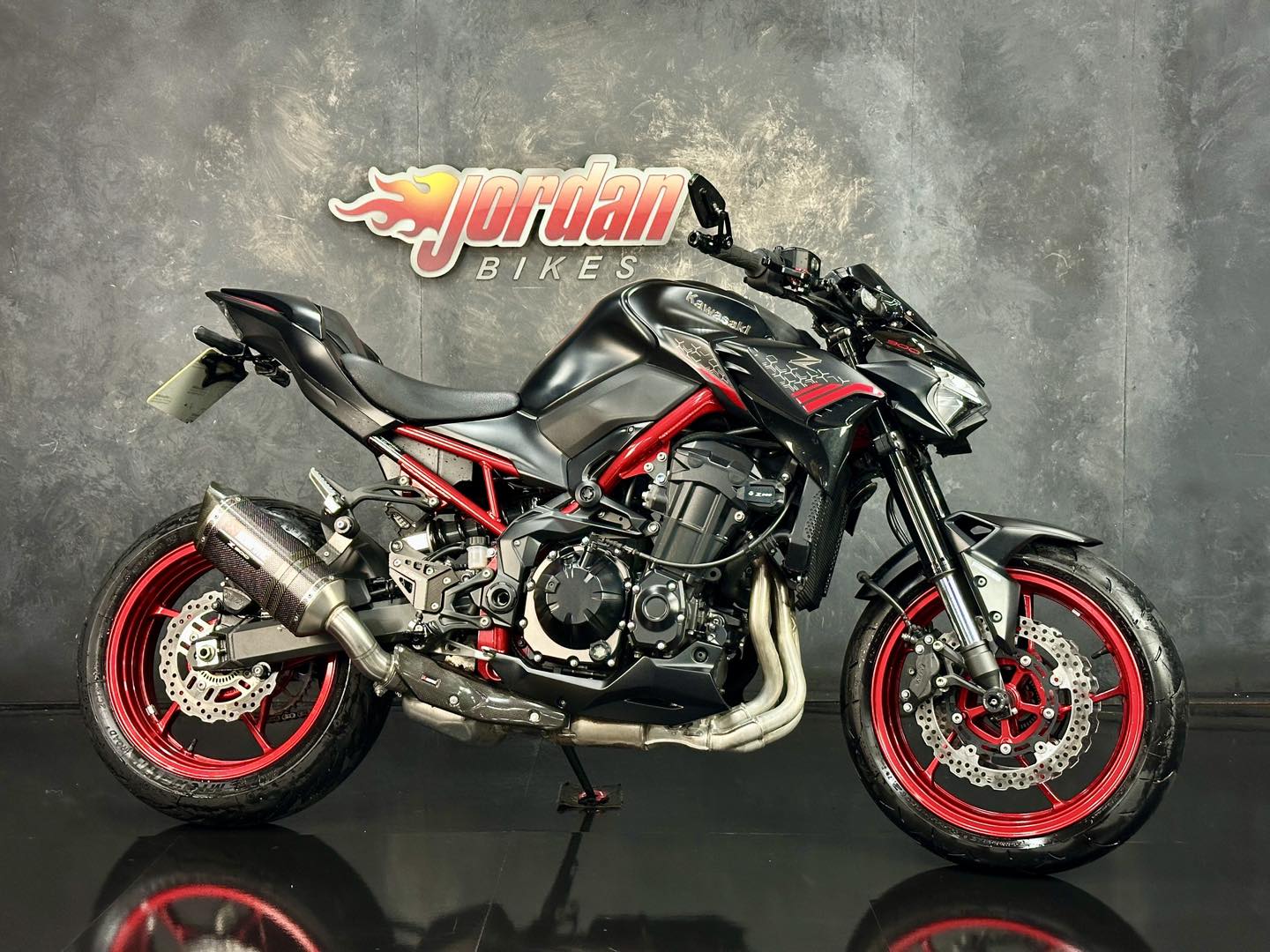Just arrived‼️‼️ A stunning one owner Kawasaki Z900 ABS, 2021 21