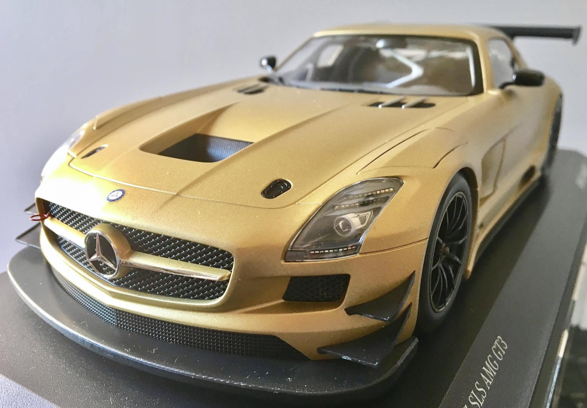 MERCEDES-BENZ COLLECTION