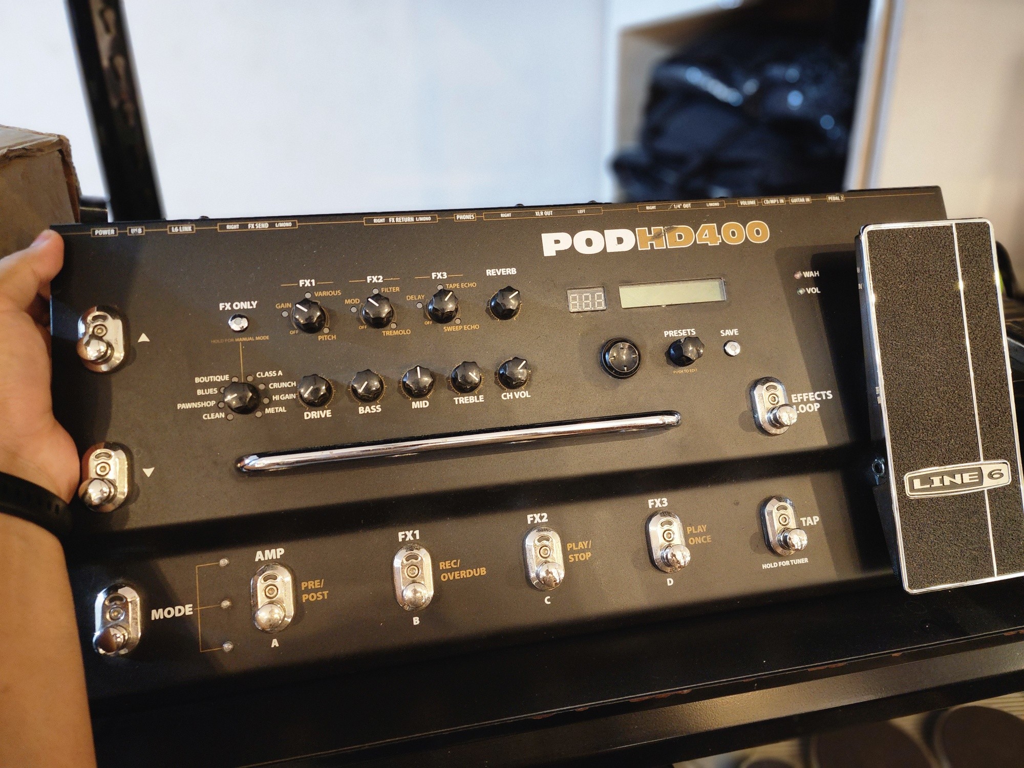 Used preloved Line 6 pod hd400 13k only