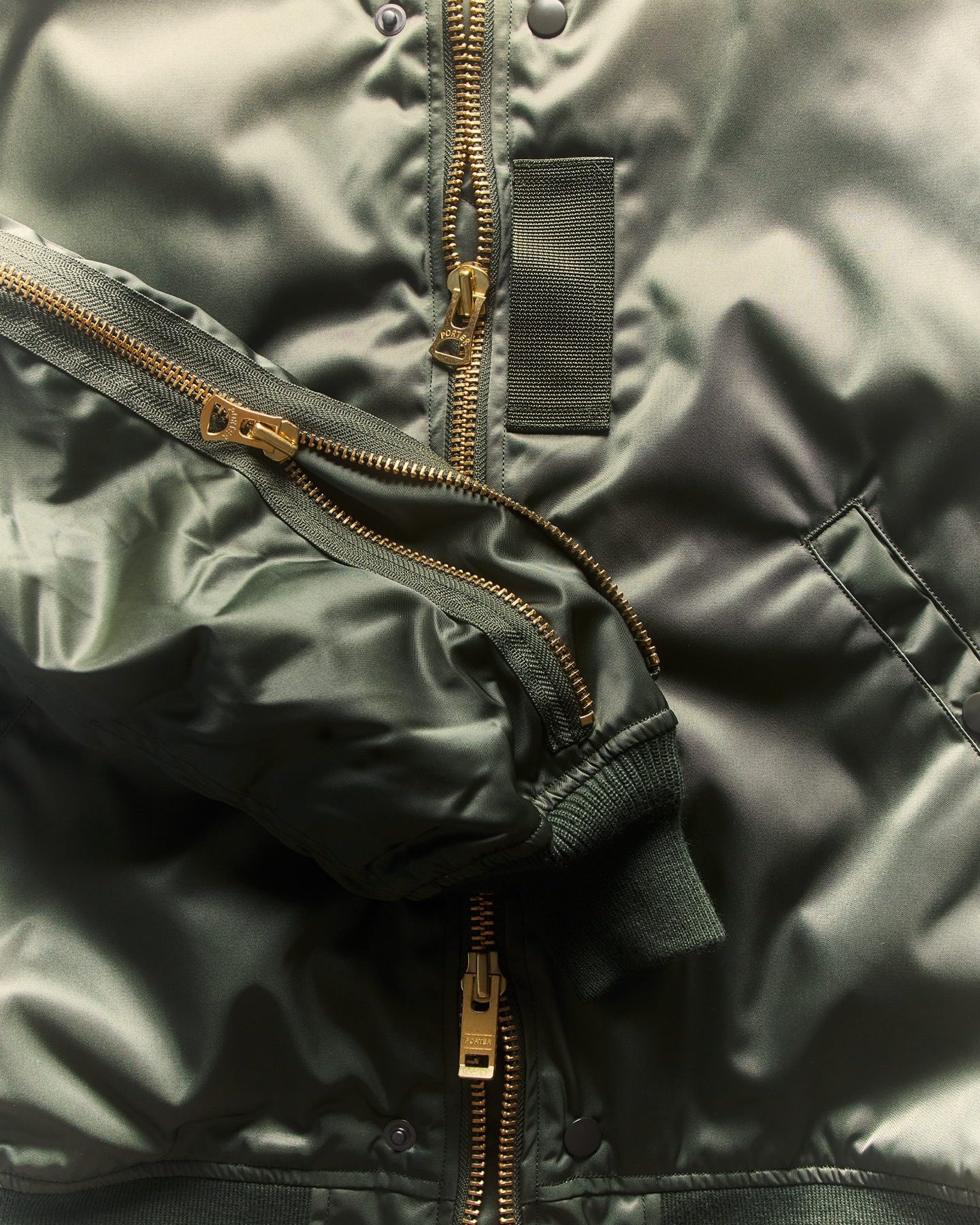 To commemorate the 90th anniversary of Yoshida Caban, PORTER teams 