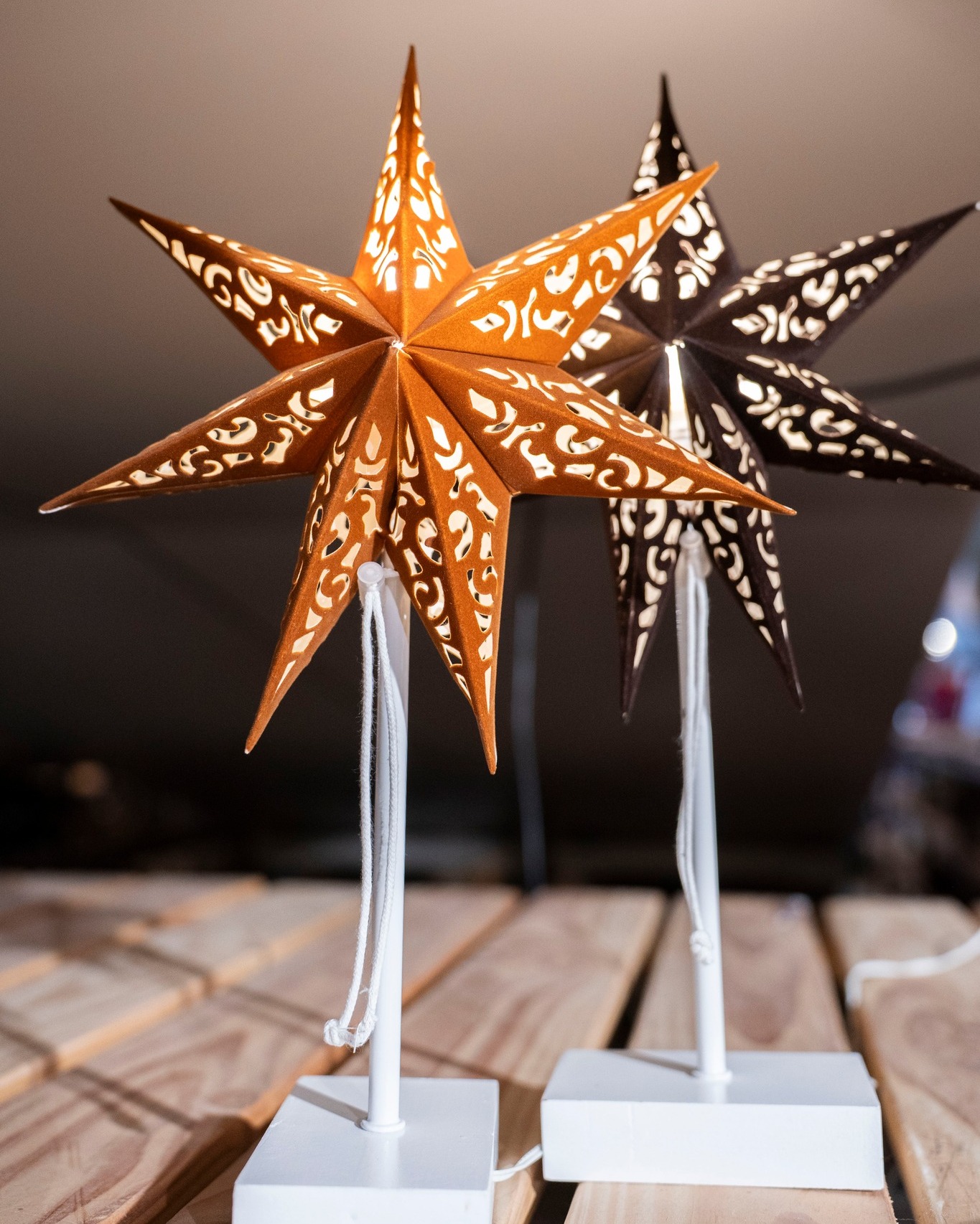 Outlet - 60% KORTING⭐ Deze verlichte ster op voetje van Lumineo brengt ...