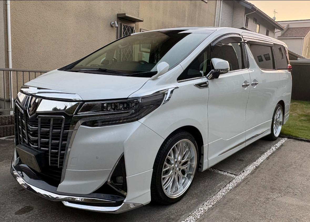 誰か教えて頂けますか？ ノーマル車高に245/45r20は、履けますか 
