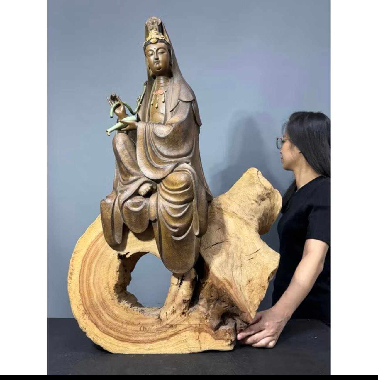 金時代興業有限公司（專營製造聚寶盆木雕藝品） added a - 金時代