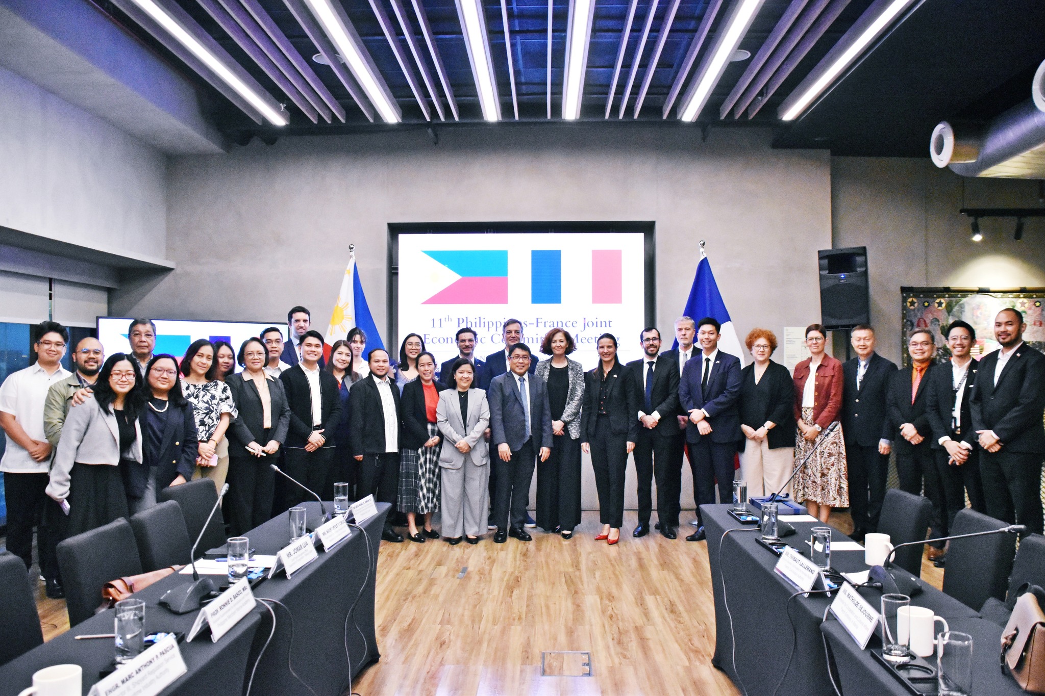Embas... - Embassy of France to the Philippines and Micronesia