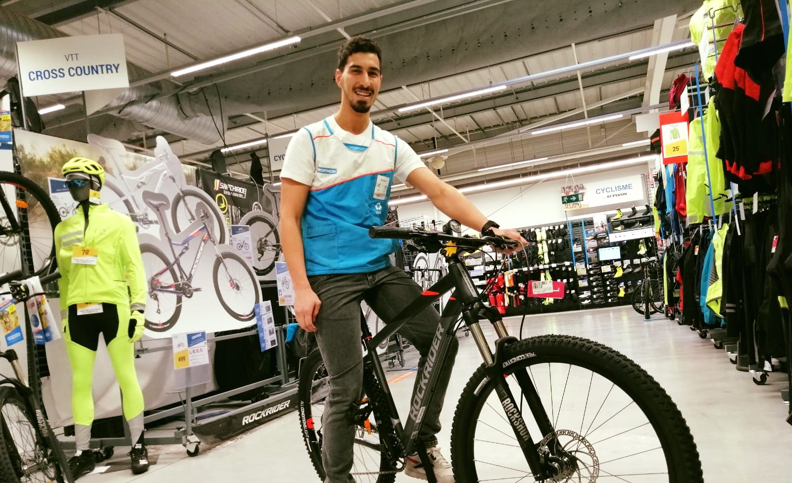 👋 [PRESENTATION : MAXIME] 👋... - Decathlon Rouen Centre-Ville | Facebook