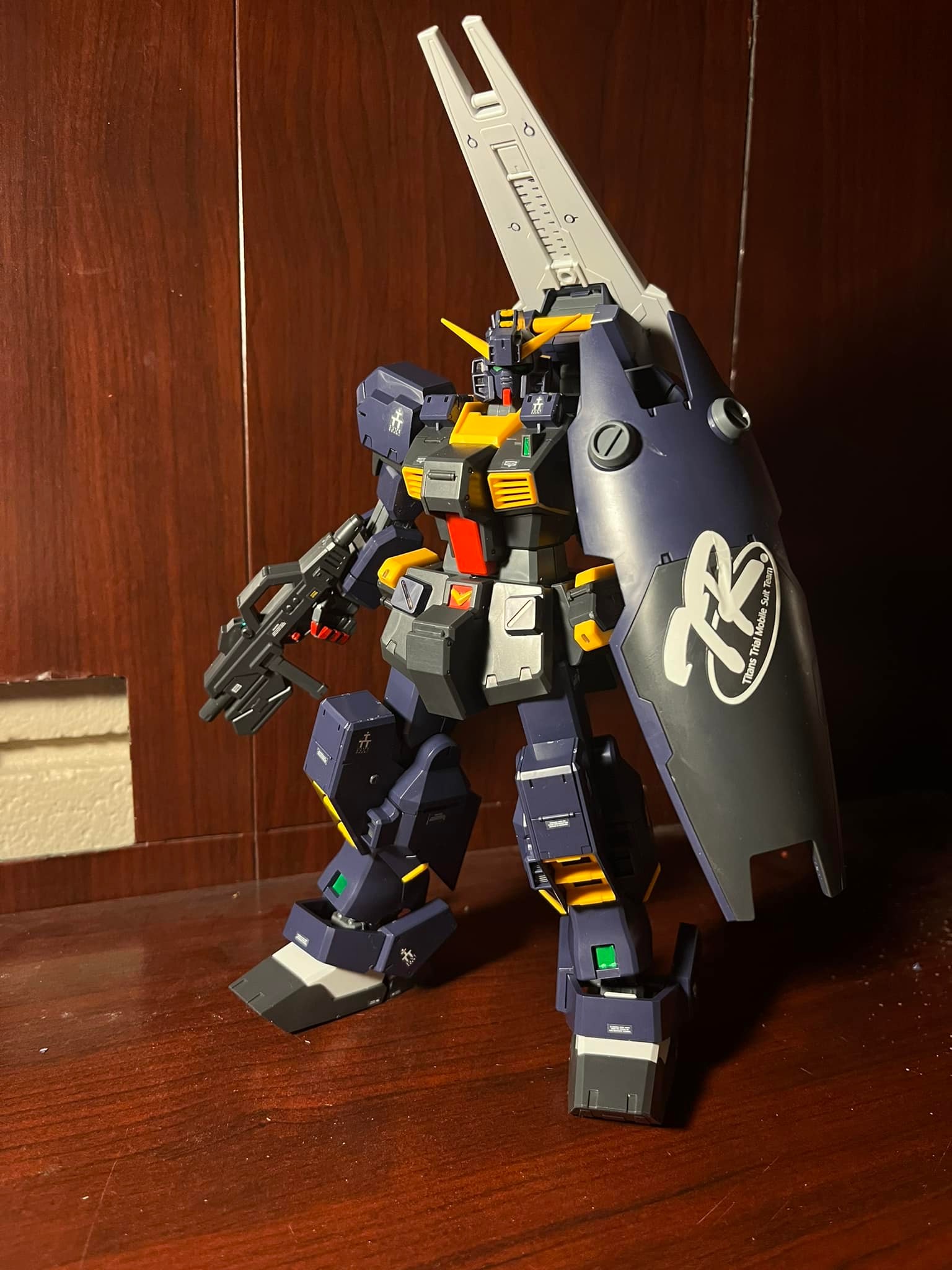 New Tokyo Rabbit Factory 1/144 Gundam TR-1 Hazel Review