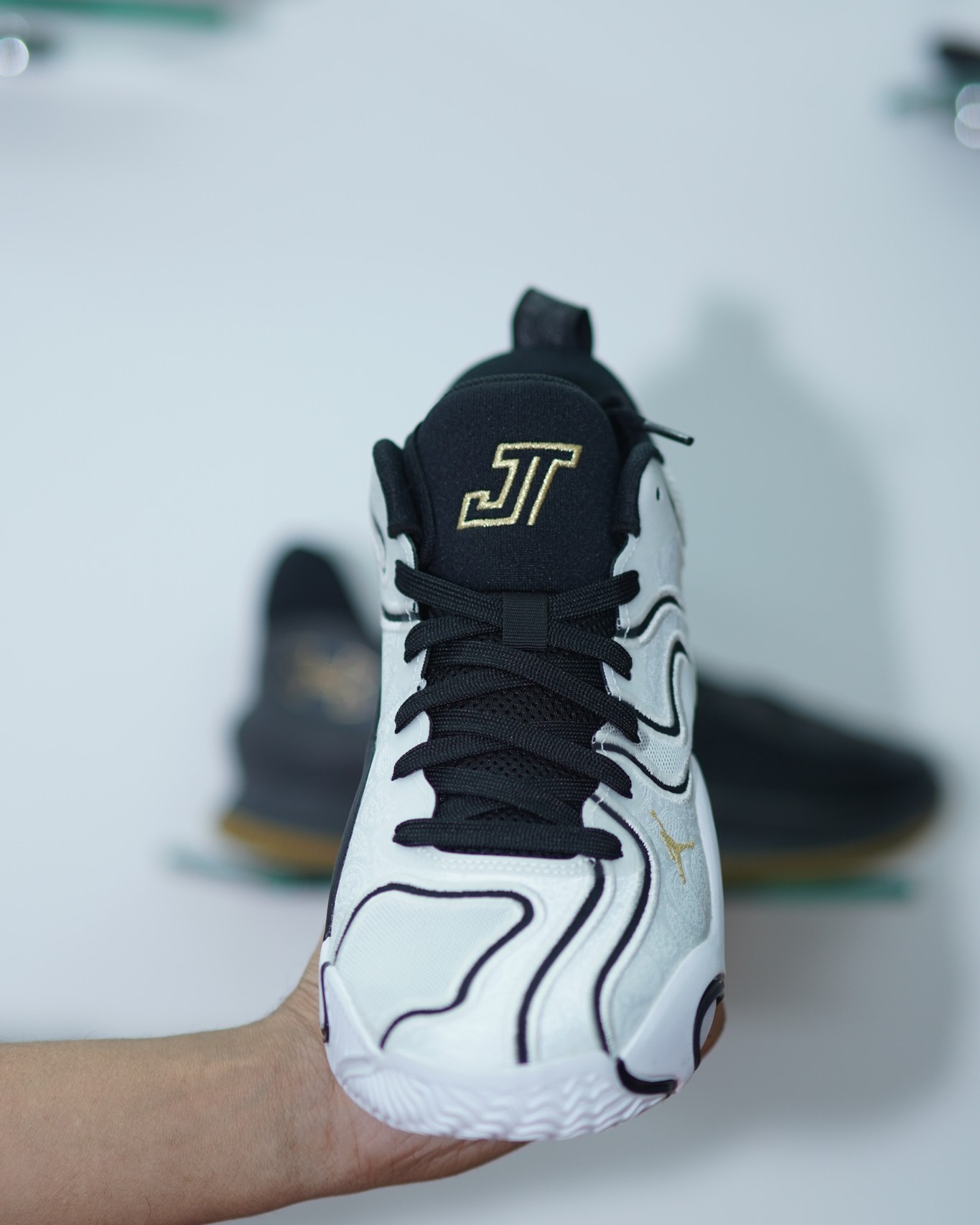 AIR JORDAN Tatum 3 PF Tunnel Walk – WHITE/BLACK ৳ 18,200 size: UK 