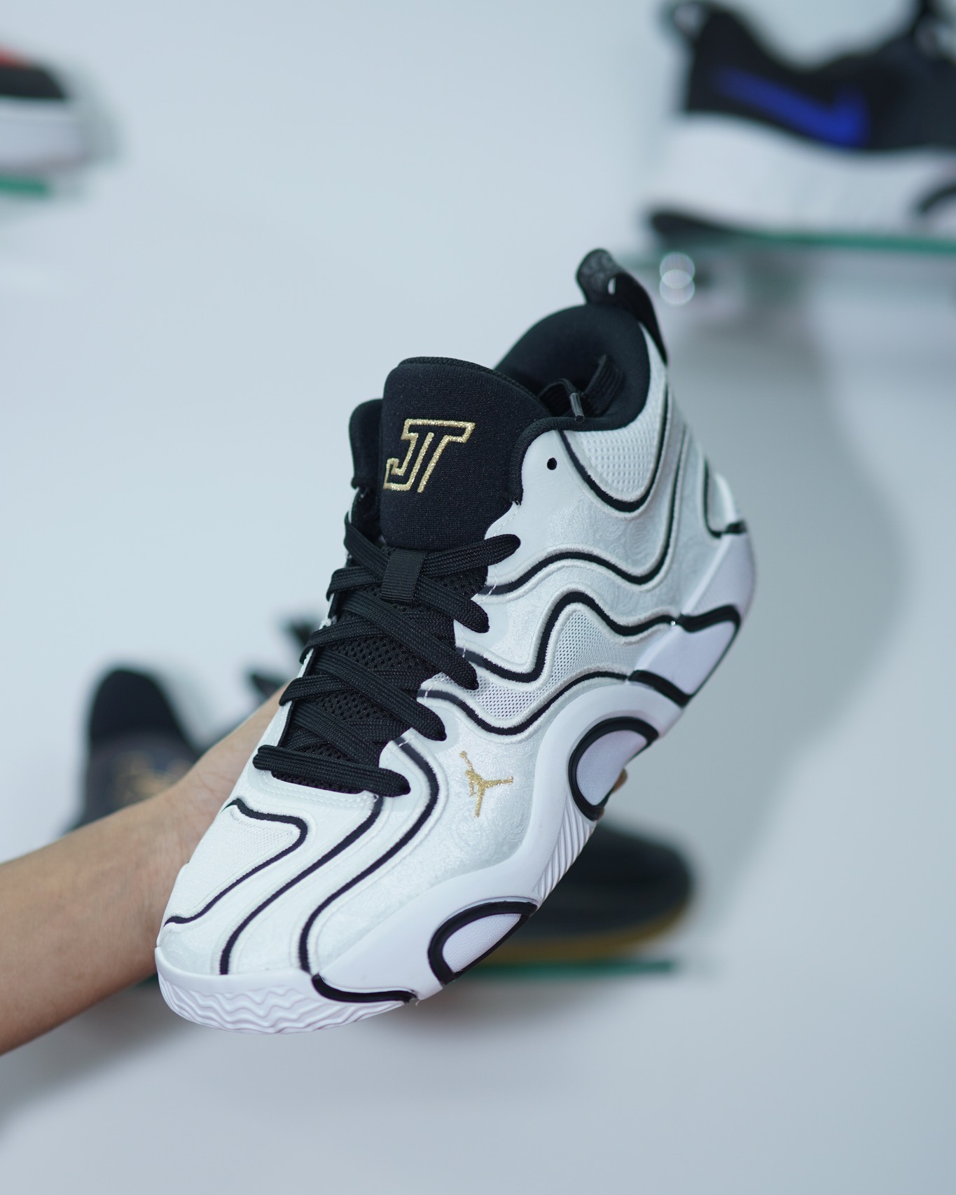 AIR JORDAN Tatum 3 PF Tunnel Walk – WHITE/BLACK ৳ 18,200 size: UK 