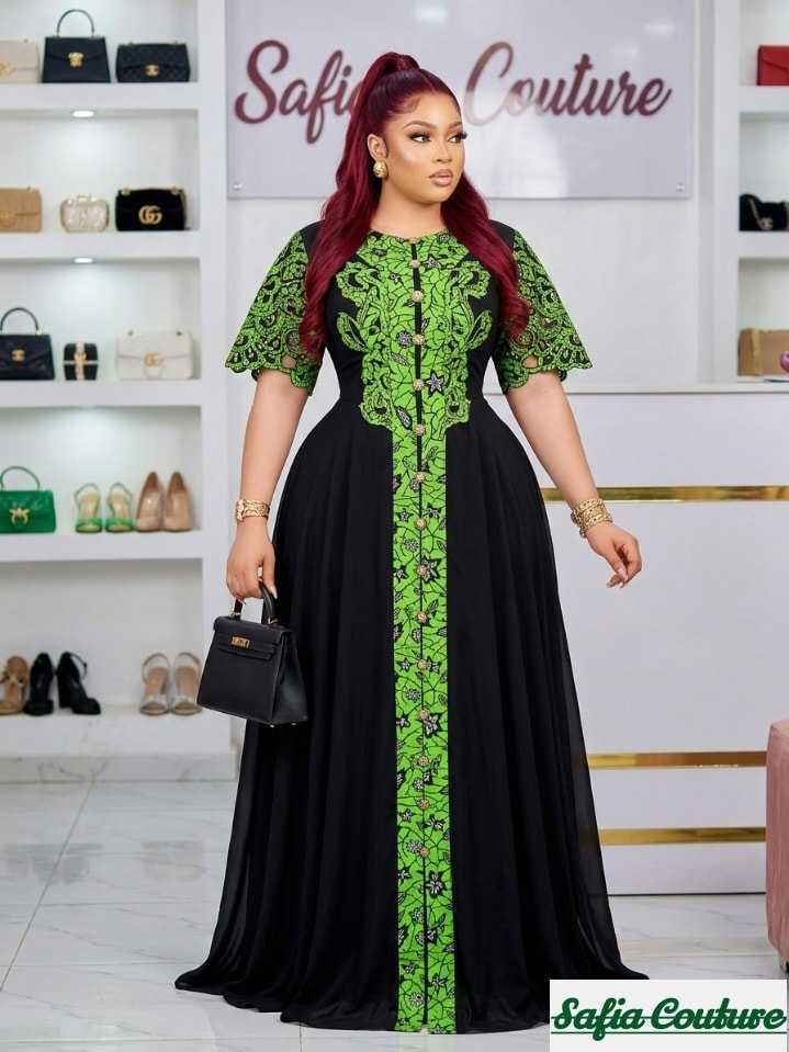 If you had to describe our Ankara maxi dresses designs in just one word… what would it be? 👀🤔