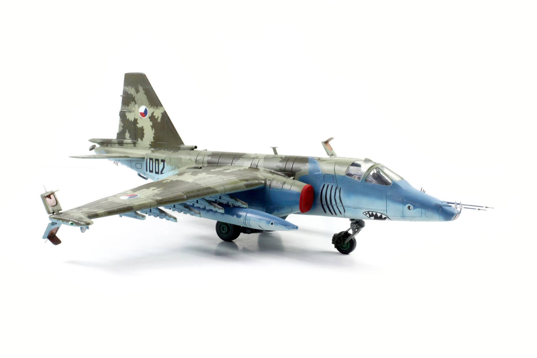 Zvezda 7227 Sukhoi Su-25 Frogfoot kit 1/72