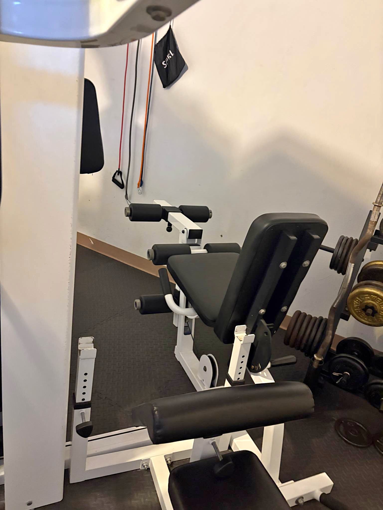 Vectra On-Line 1600 Multi Gym - Weight Lifting Machines & Racks - Upton ...
