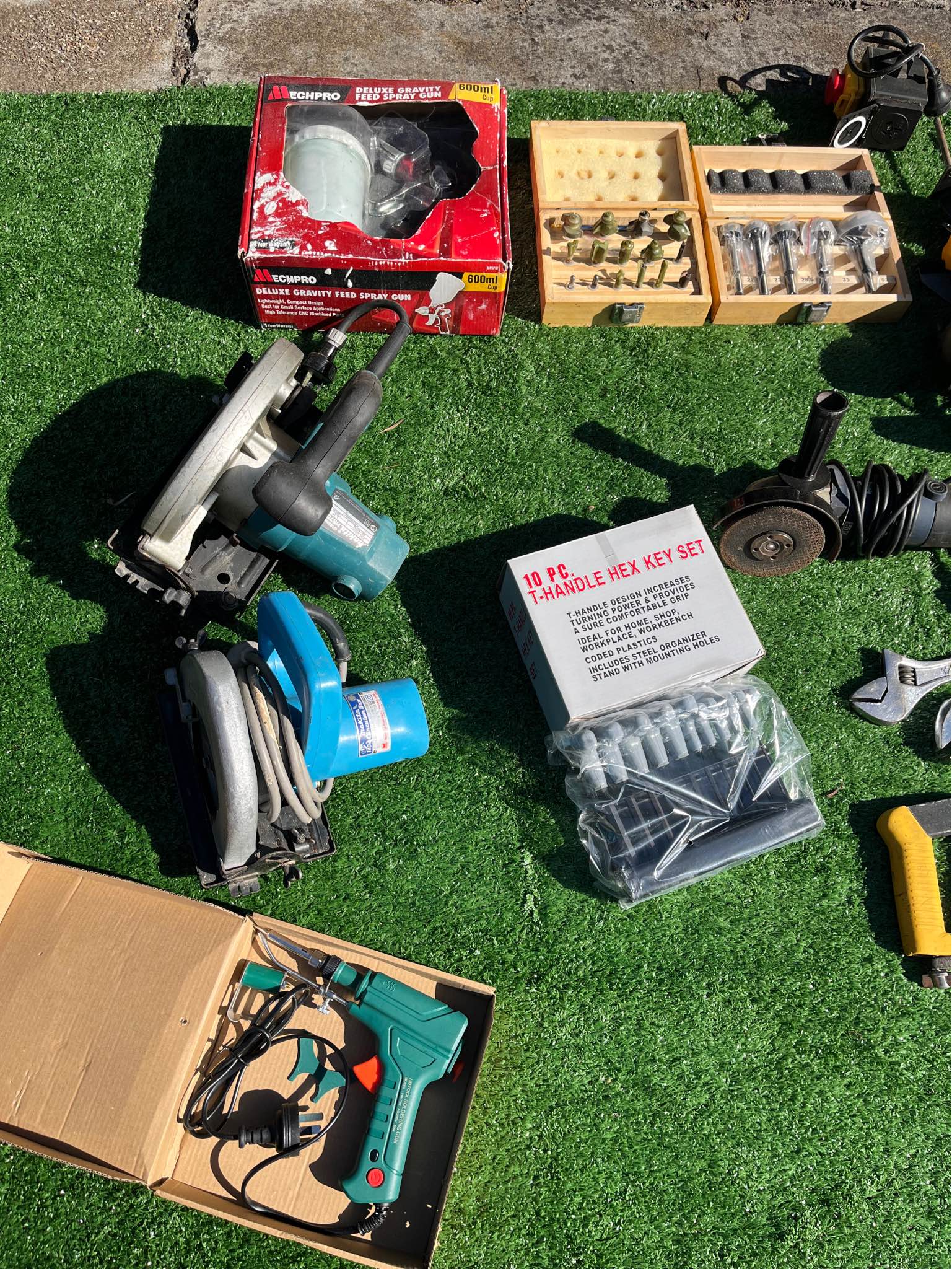 Tools for sale must go make sensible offer - Mixed Power Tool Sets ...