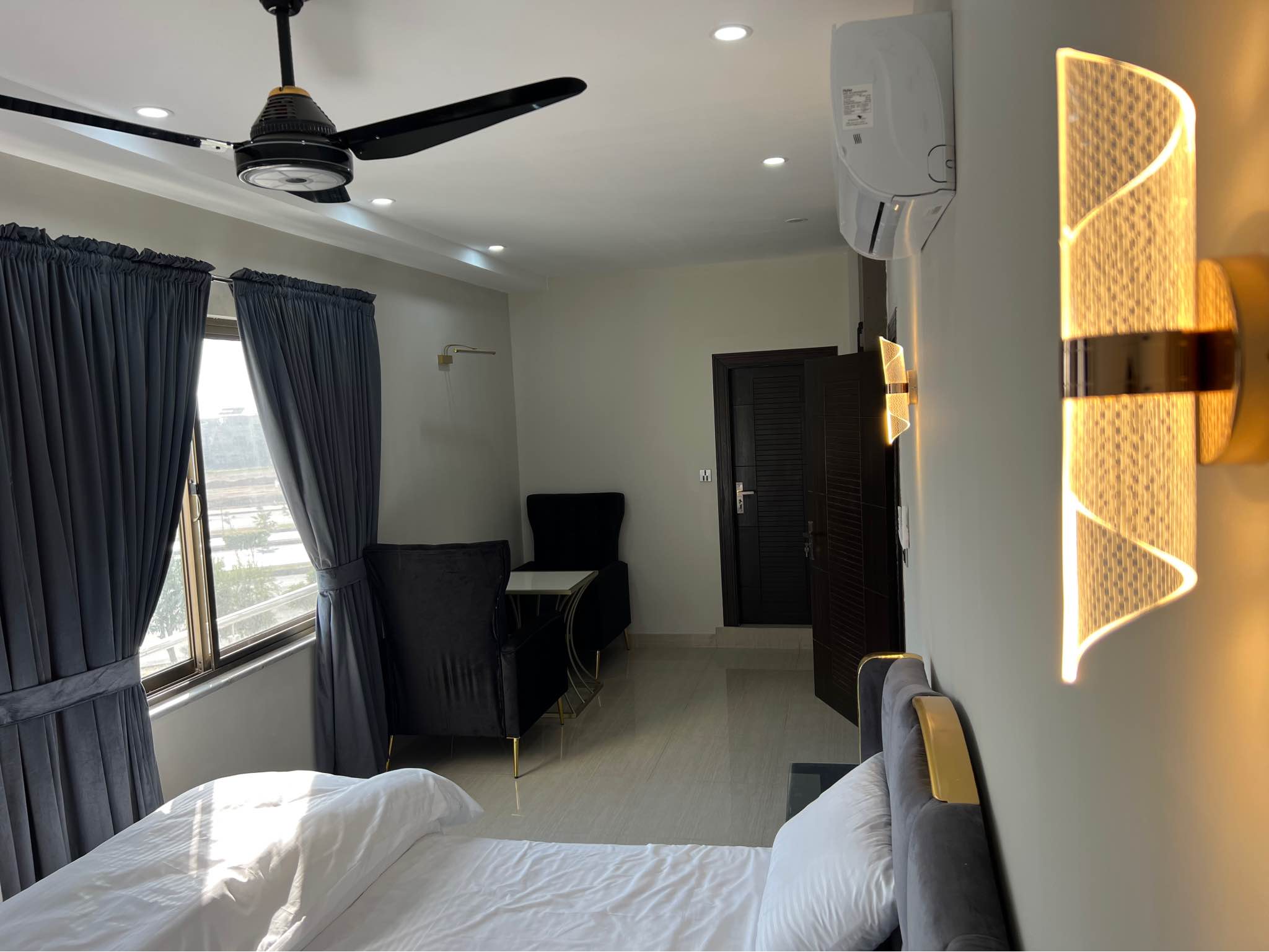 🏢 Fully Furnished Family Apartment for Rent – Bahria Town Phase 8 ...