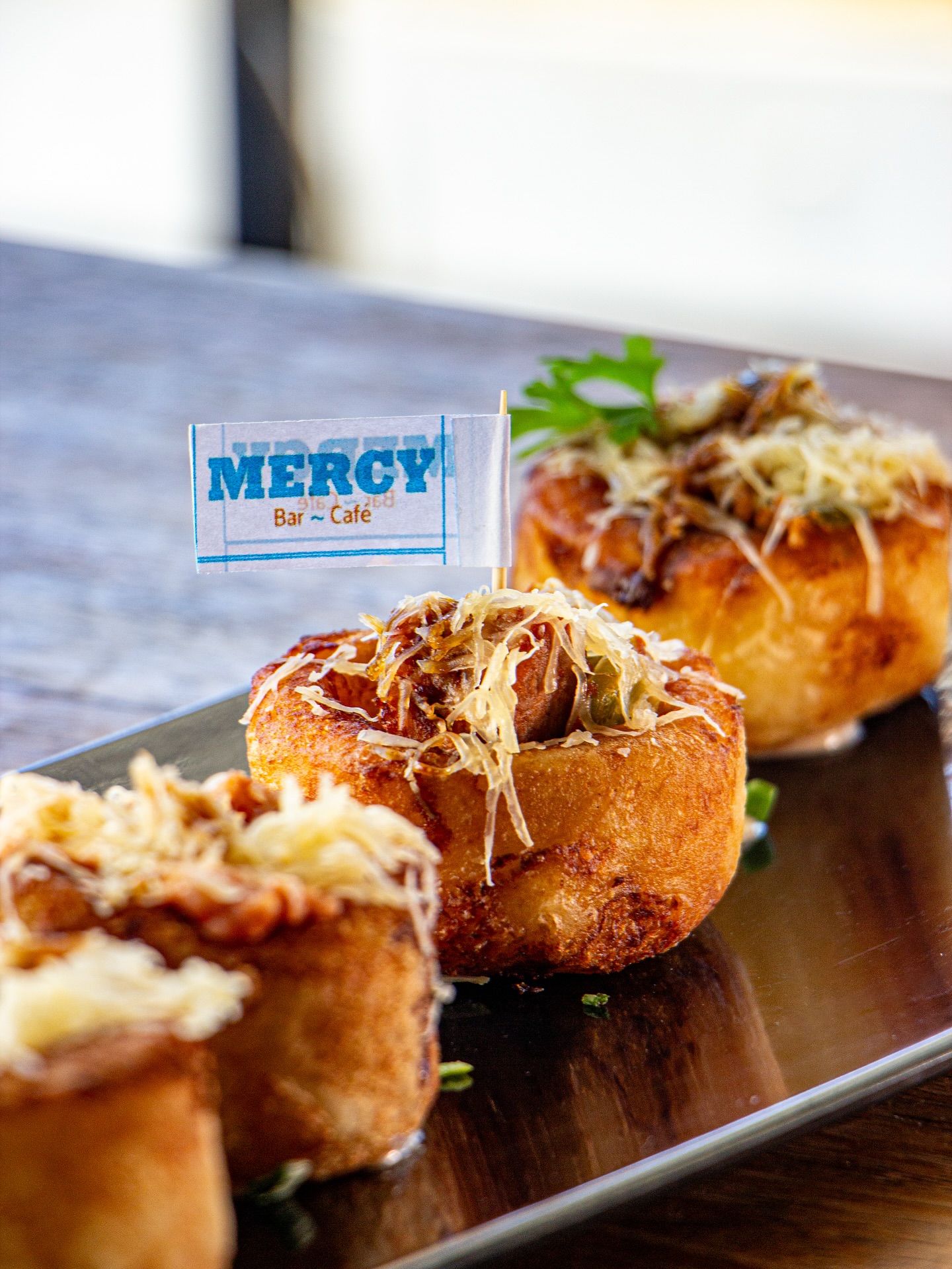 MERCY bar-café