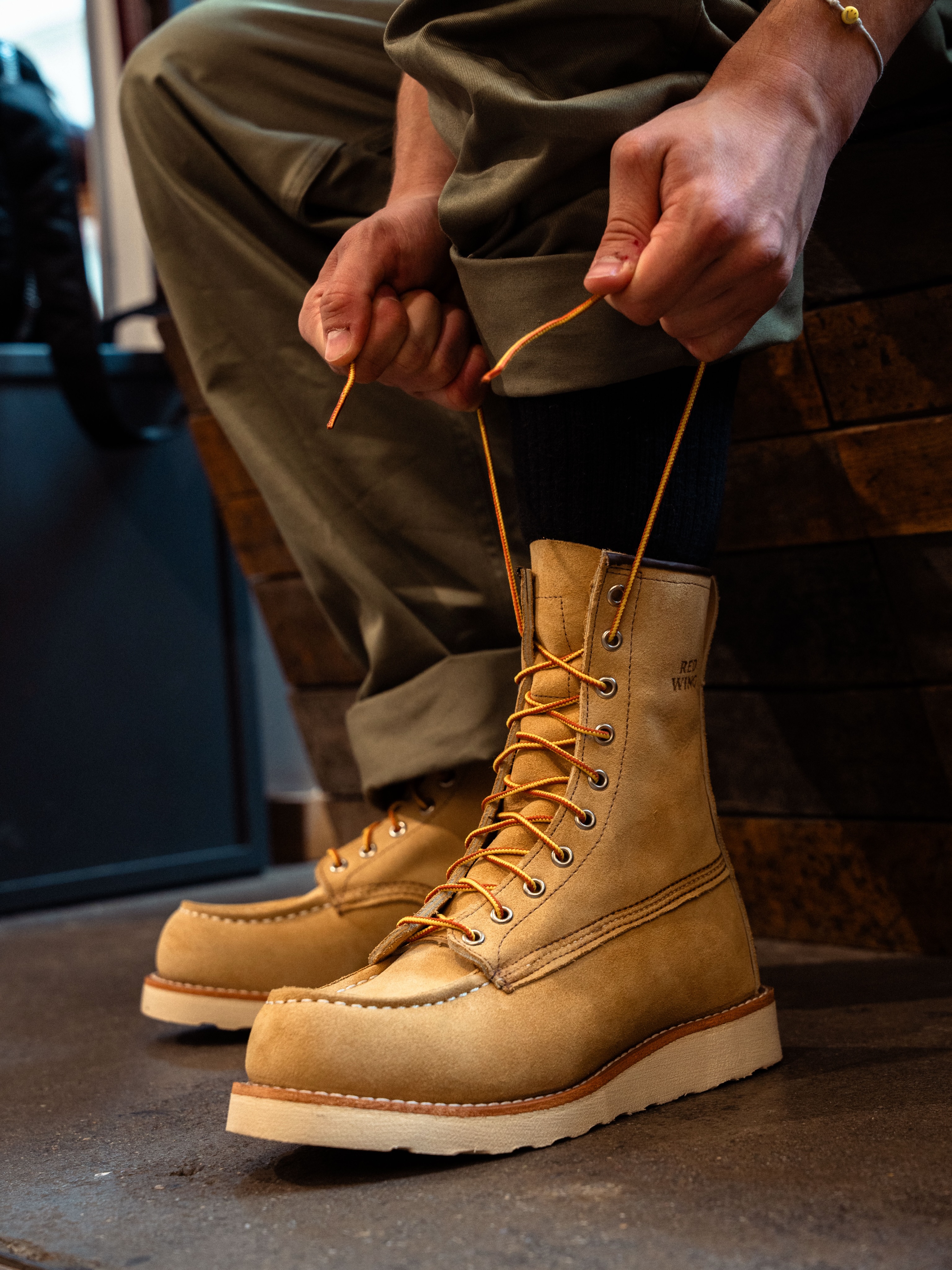 Irish Setter Power! Usually, we only carry the one and only 877